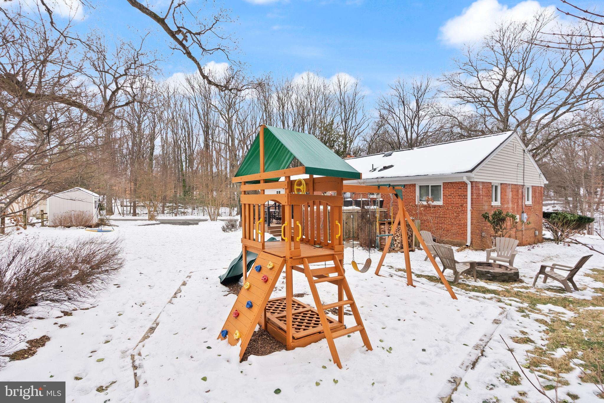 BROYHILL CREST - Residential