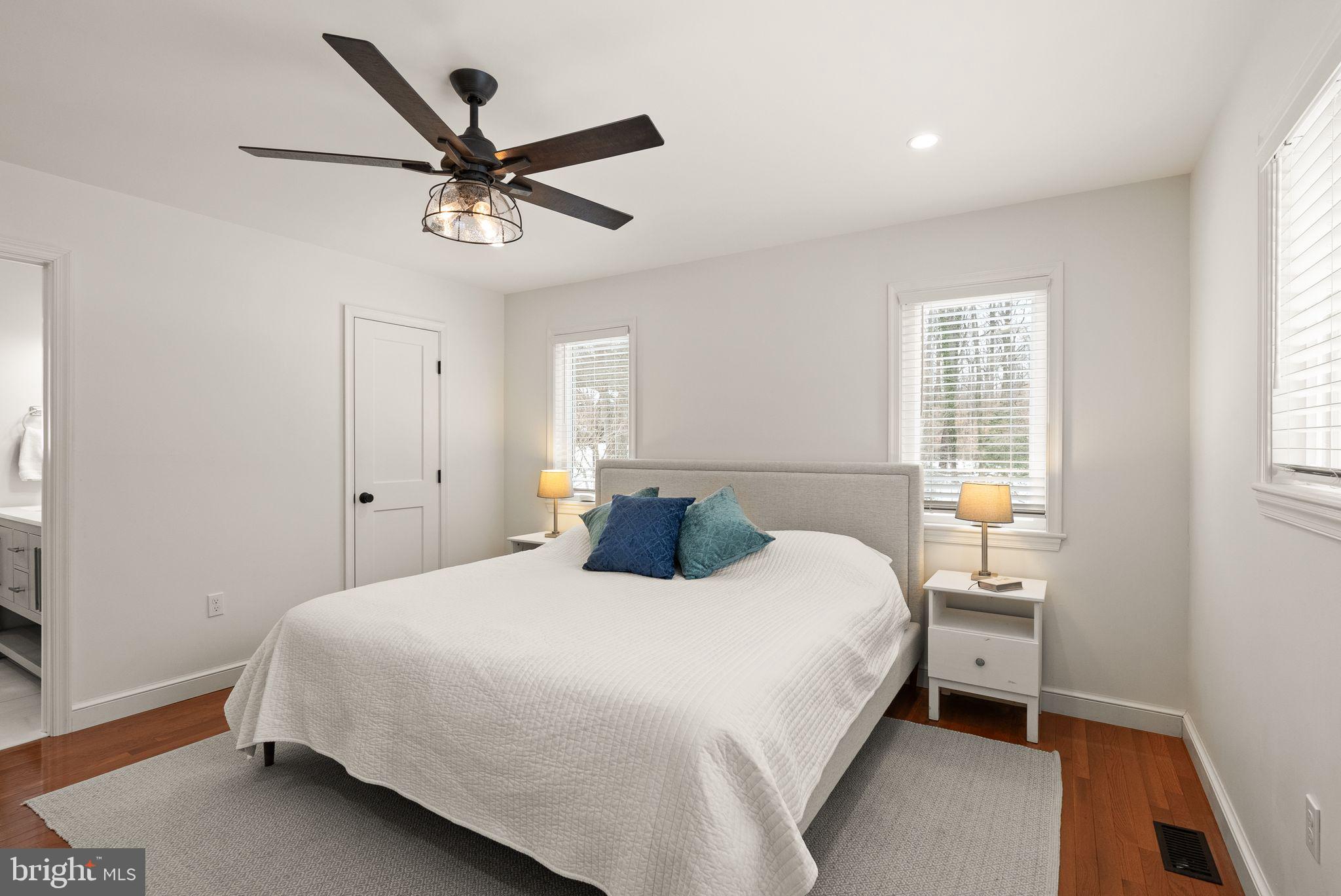 BROYHILL CREST - Residential