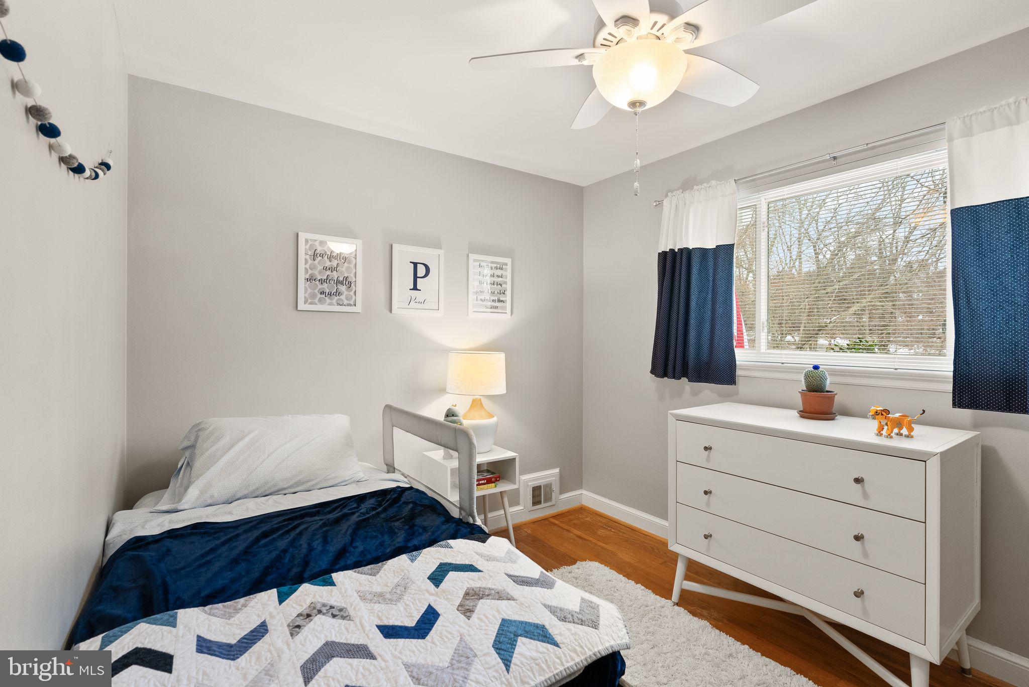 BROYHILL CREST - Residential