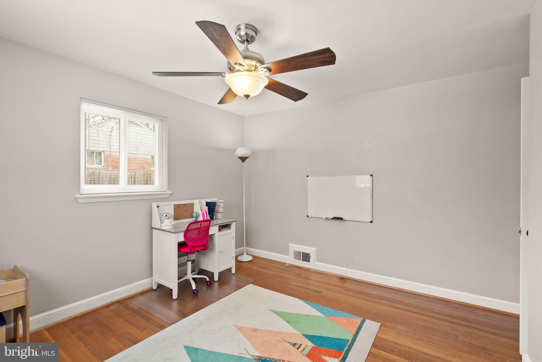 BROYHILL CREST - Residential