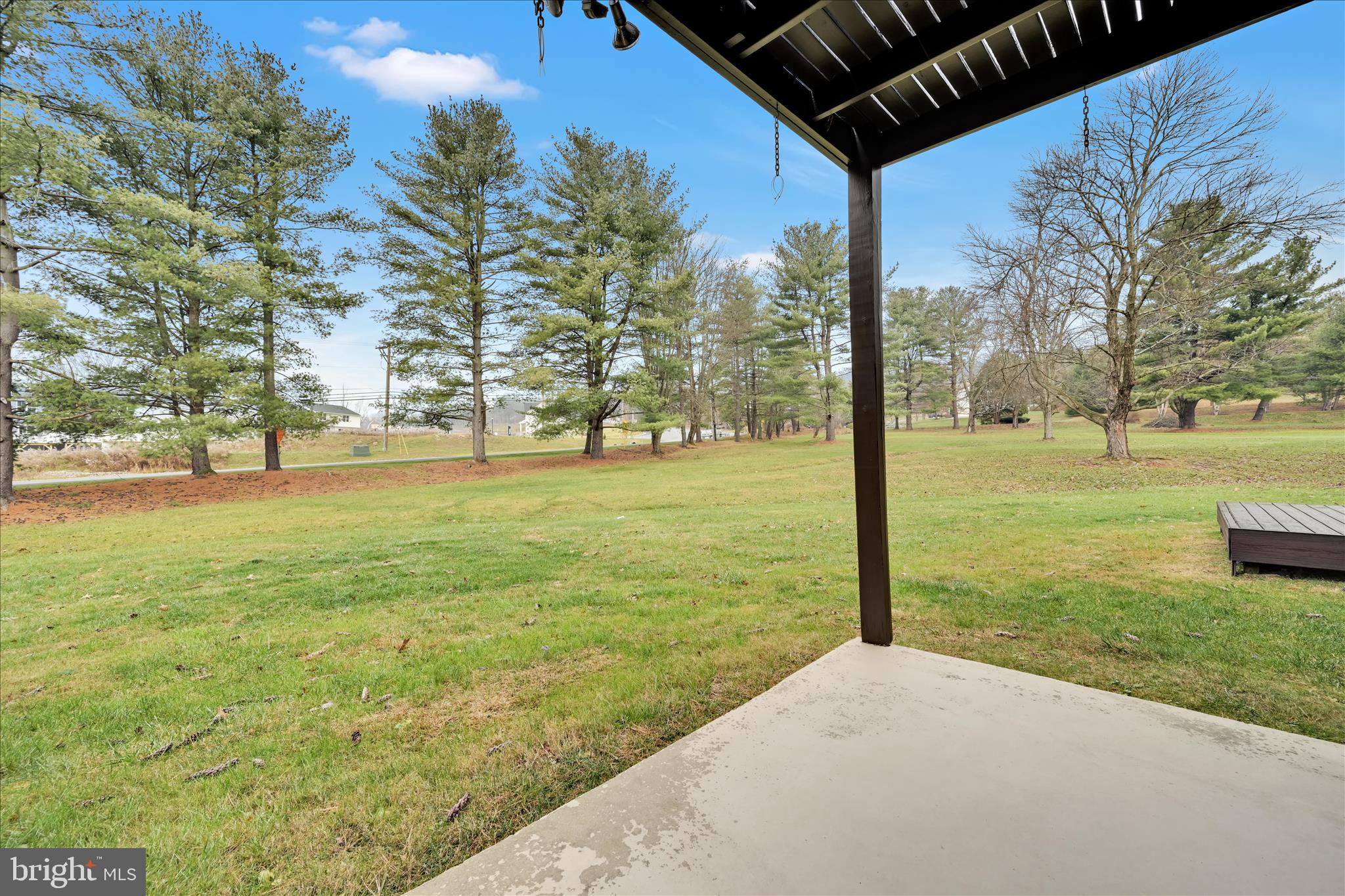 PINEBROOK - Residential