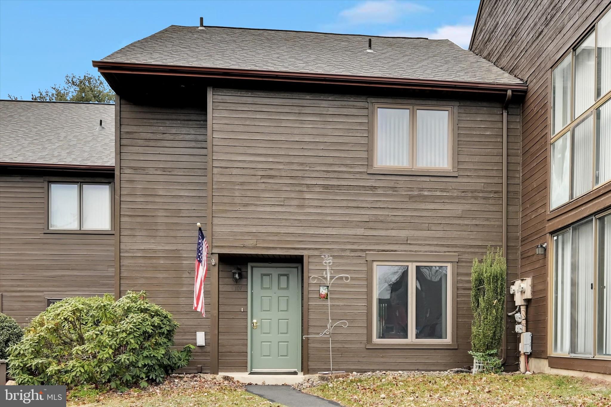 PINEBROOK - Residential