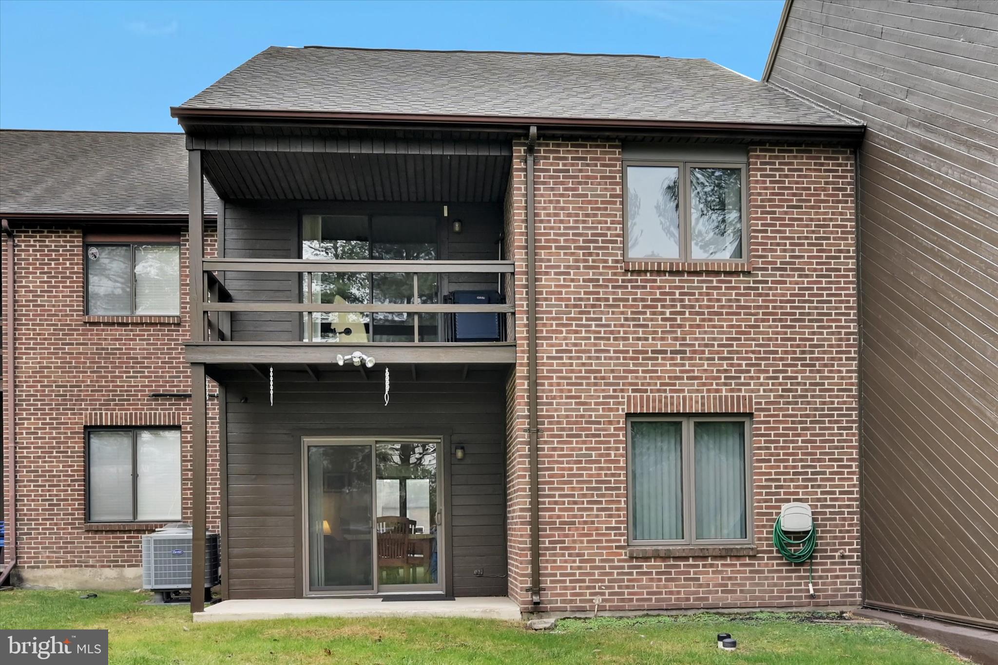 PINEBROOK - Residential