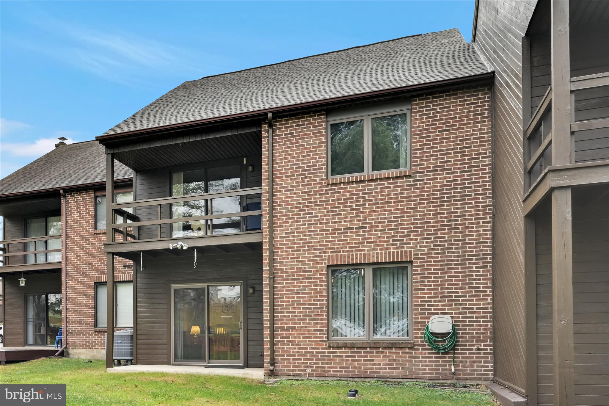 PINEBROOK - Residential