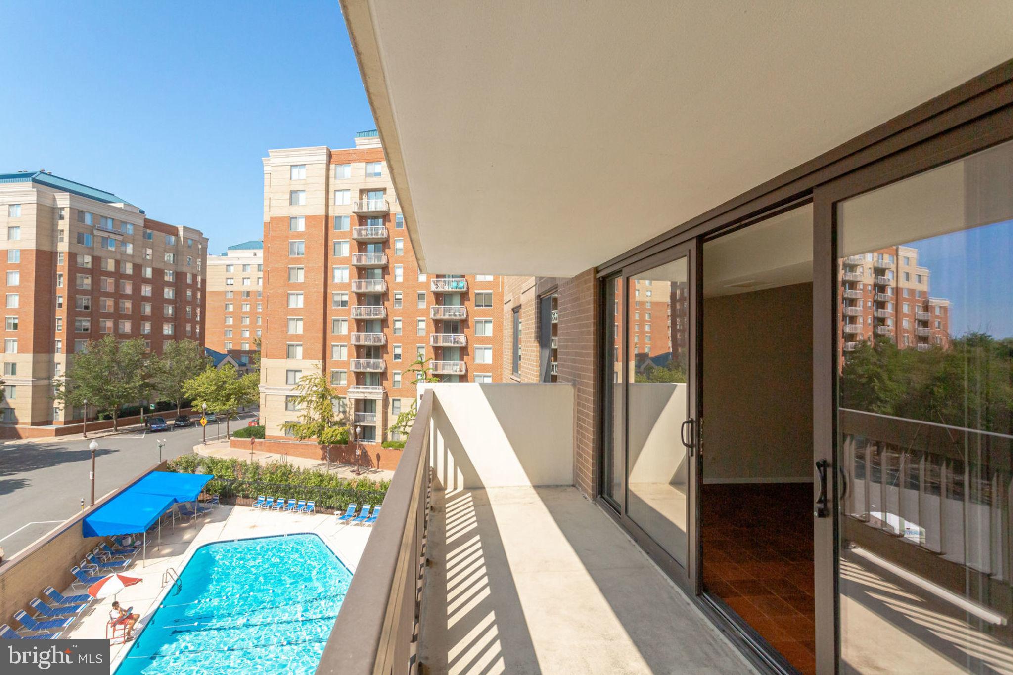 VIRGINIA SQUARE - Residential