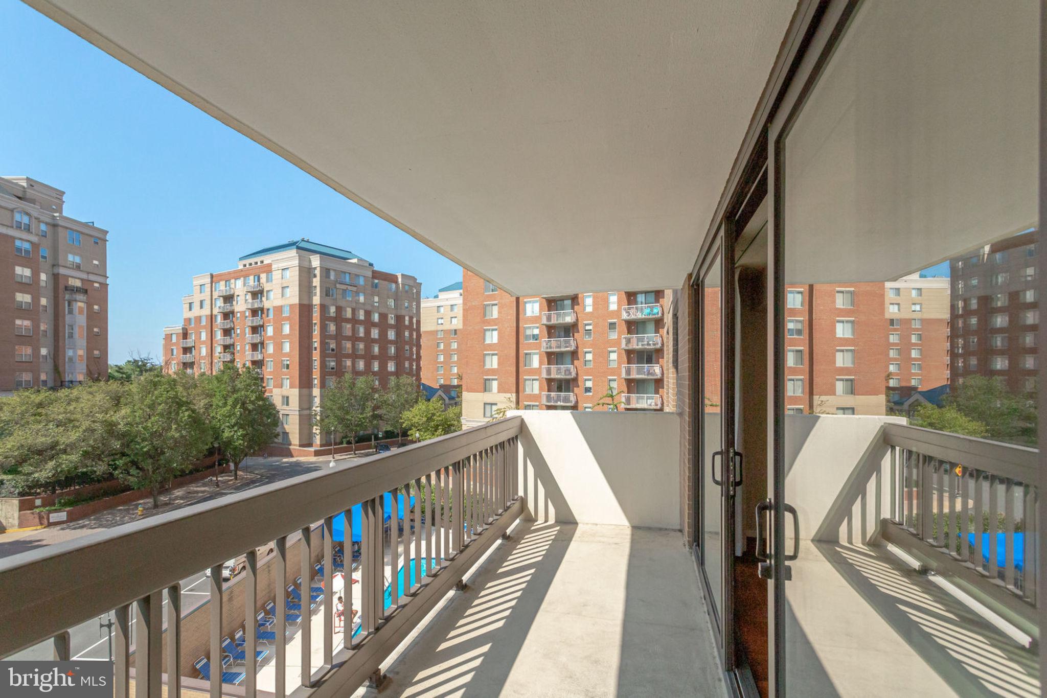 VIRGINIA SQUARE - Residential