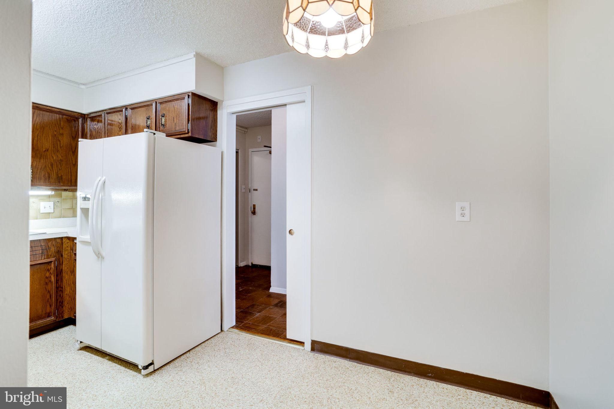 VIRGINIA SQUARE - Residential