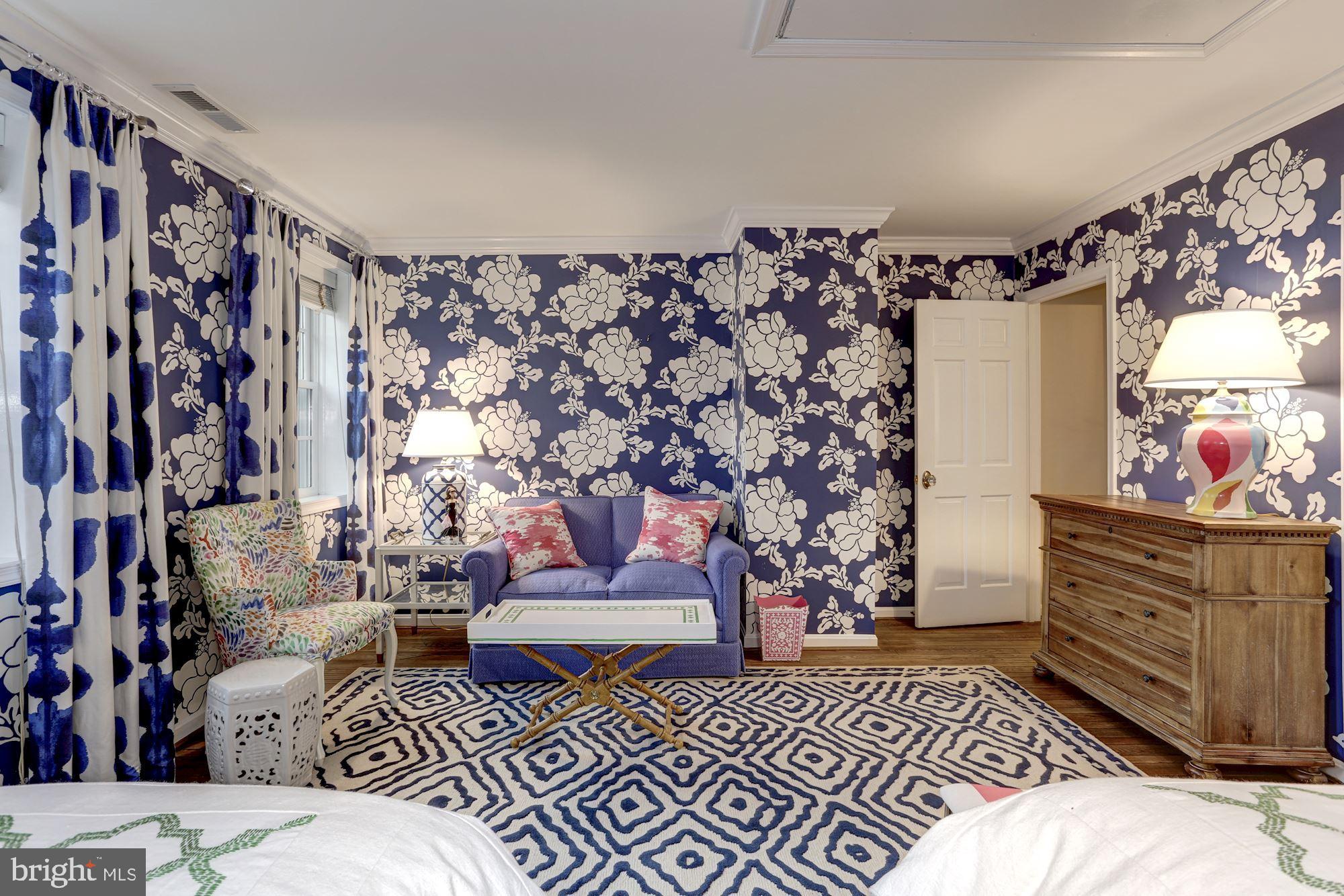 OLD TOWN ALEXANDRIA - Residential