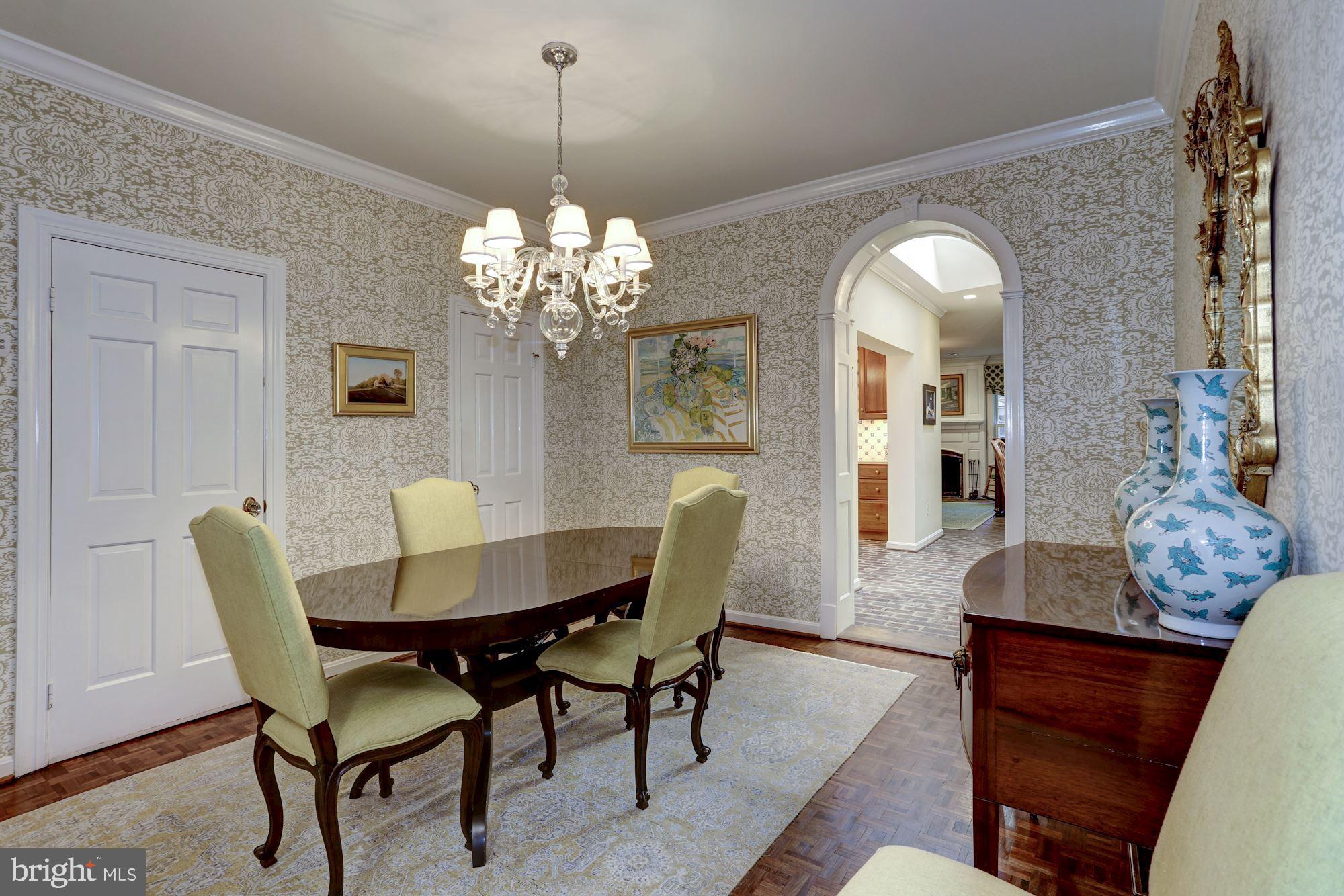 OLD TOWN ALEXANDRIA - Residential