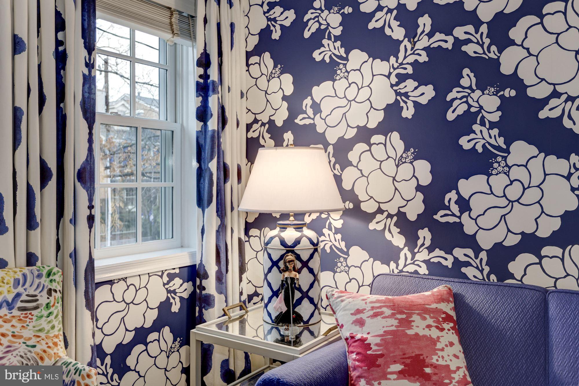 OLD TOWN ALEXANDRIA - Residential