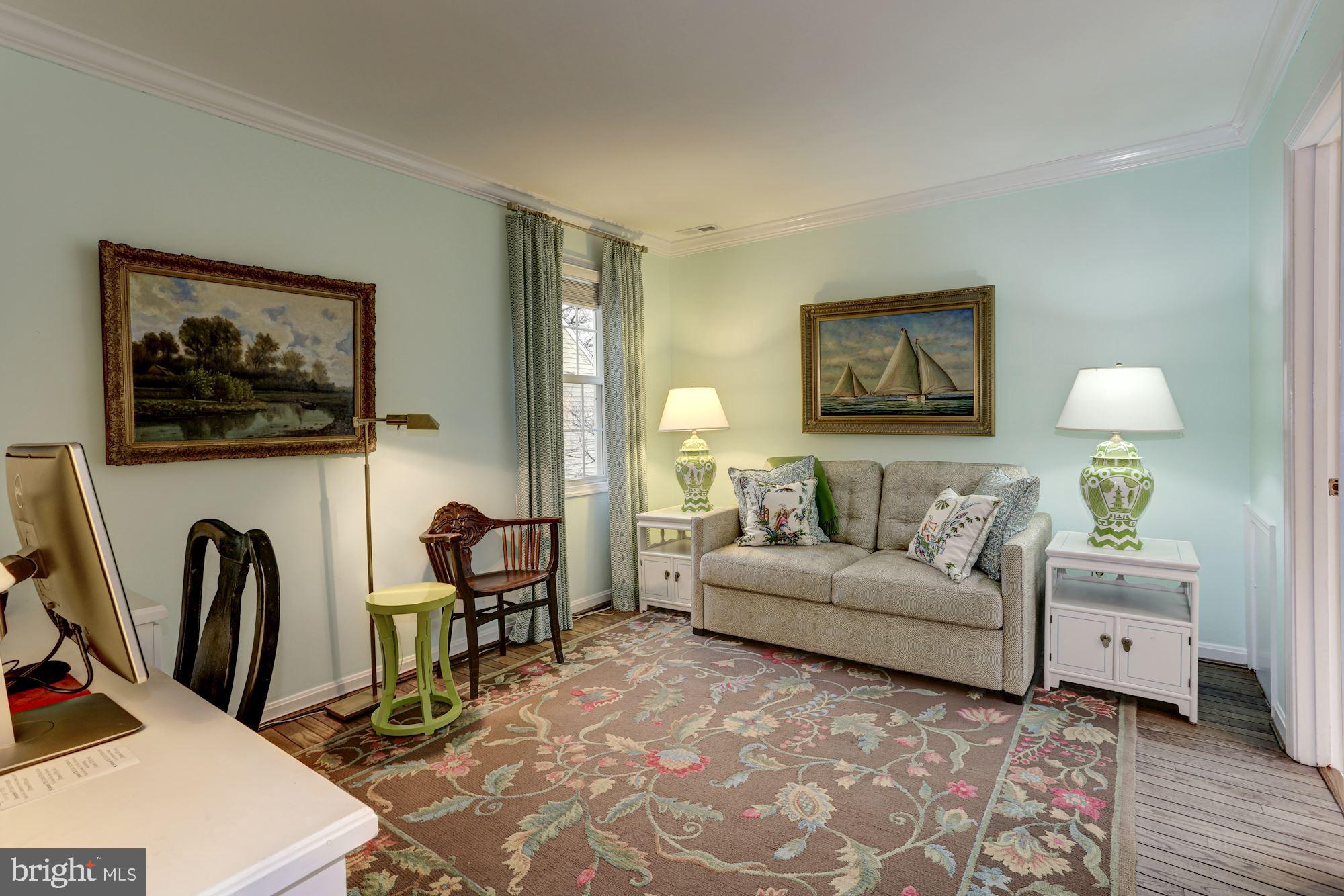 OLD TOWN ALEXANDRIA - Residential