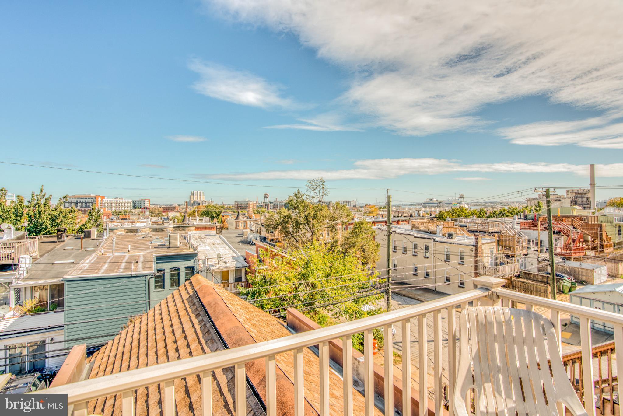 RIVERSIDE - Residential Lease