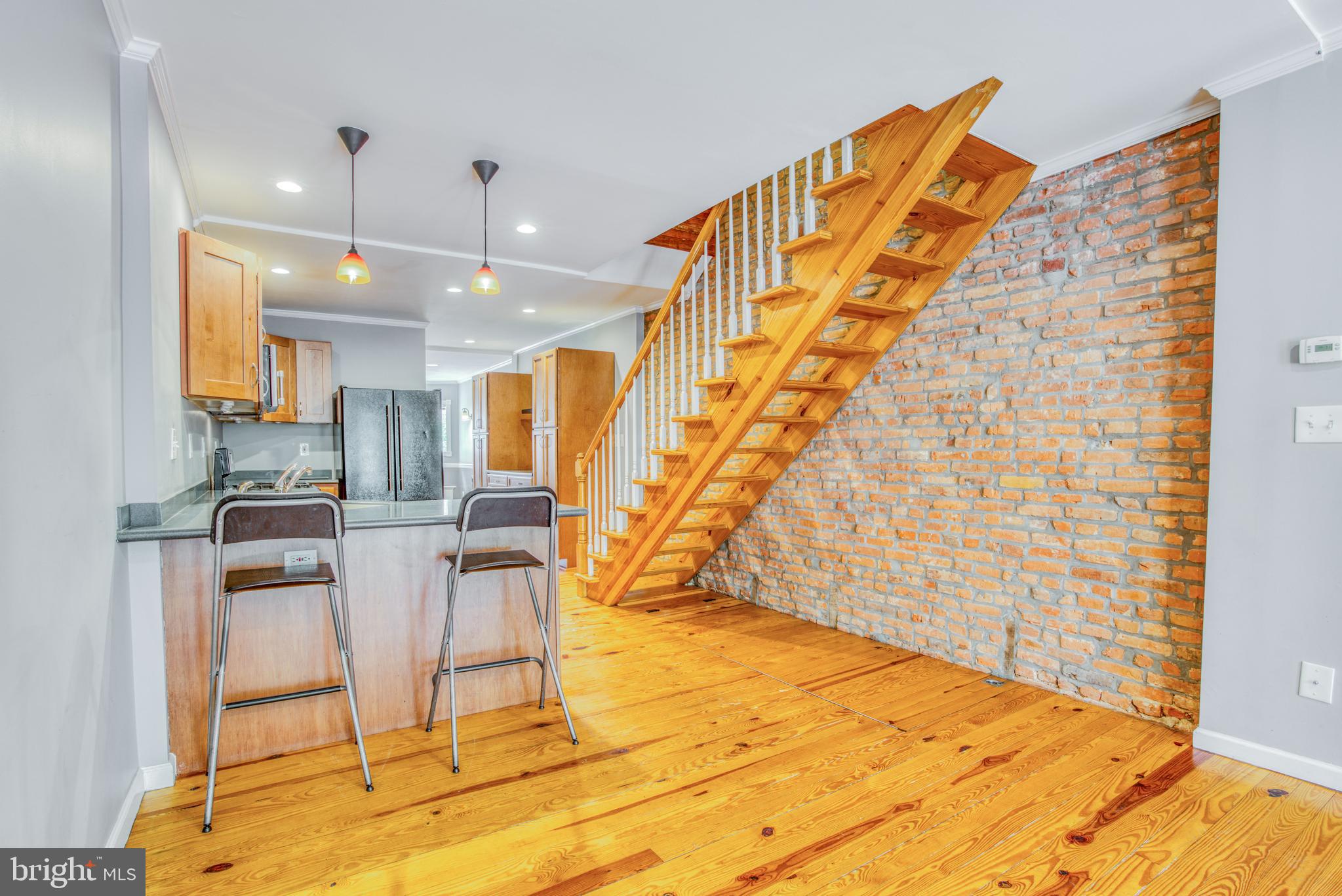 RIVERSIDE - Residential Lease