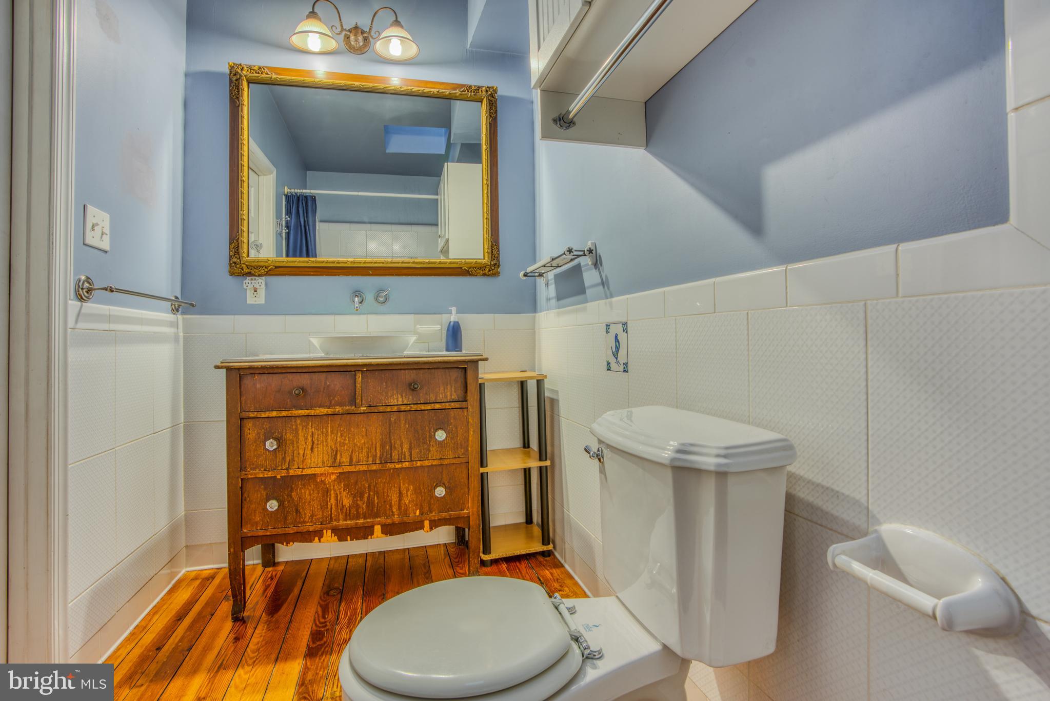 RIVERSIDE - Residential Lease