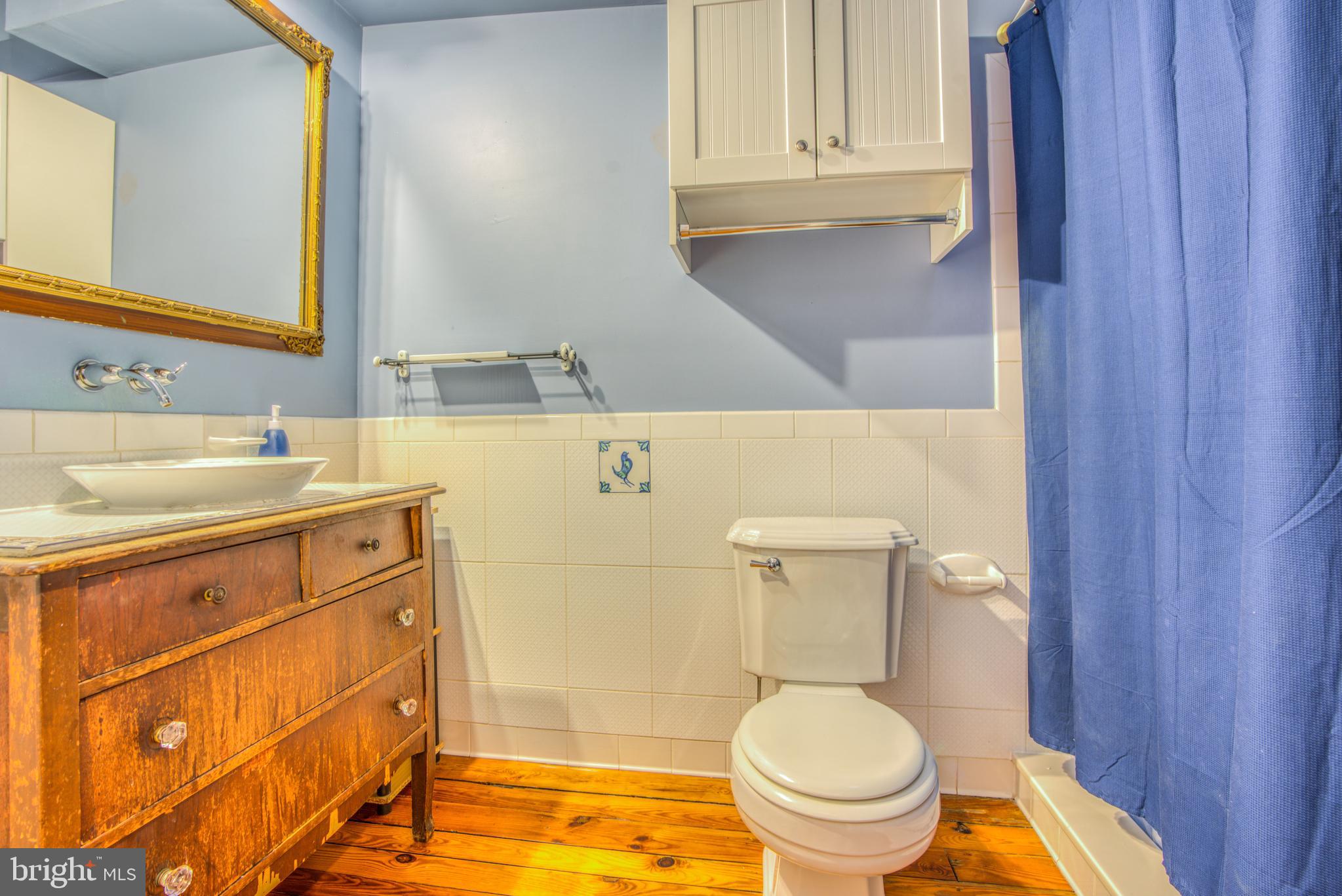 RIVERSIDE - Residential Lease