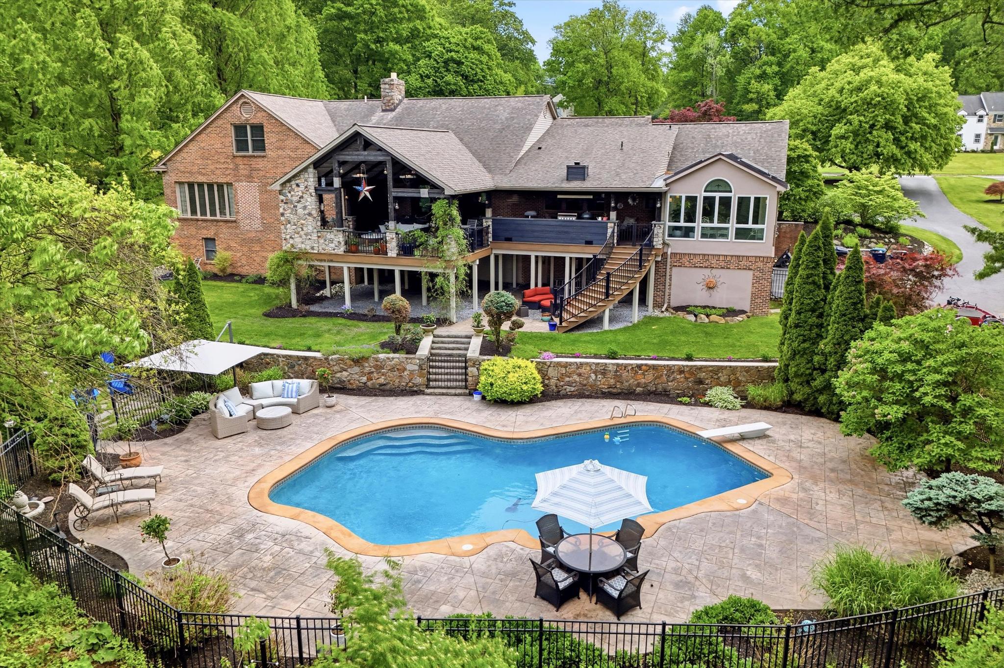 615 BOUGH ROAD