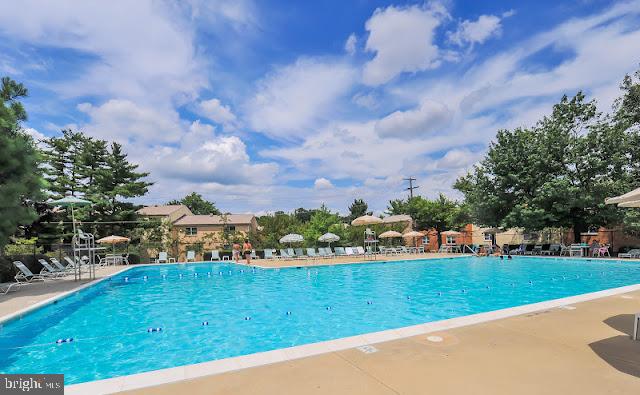 MAYFLOWER SQUARE - Residential Lease