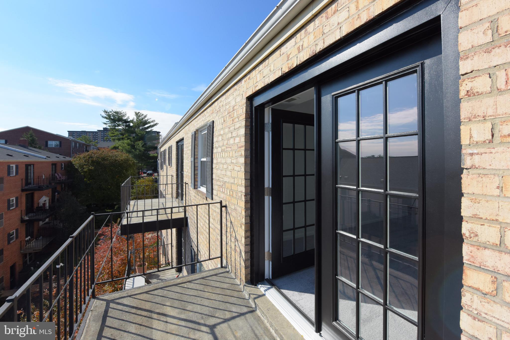 MAYFLOWER SQUARE - Residential Lease