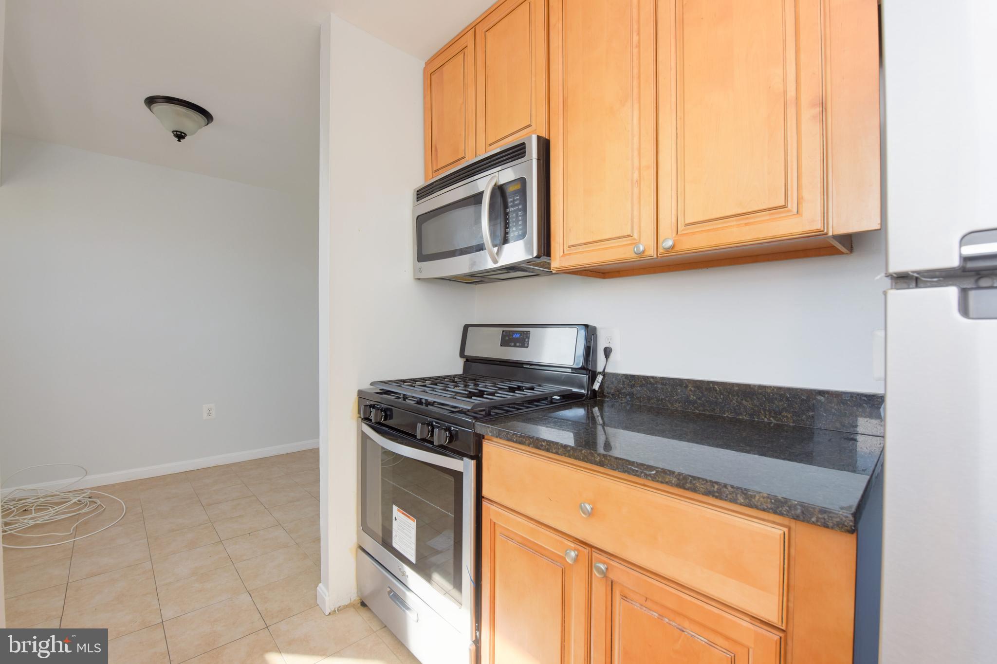 MAYFLOWER SQUARE - Residential Lease