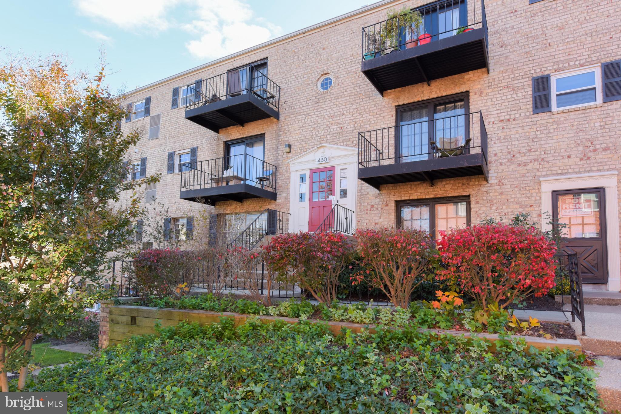 MAYFLOWER SQUARE - Residential Lease