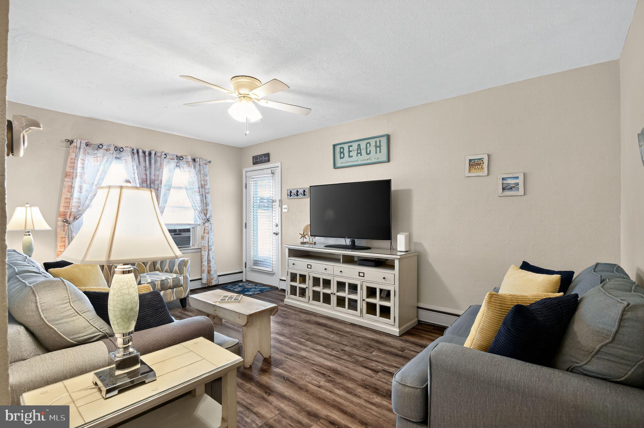 301 E LAVENDER ROAD 1 (A)