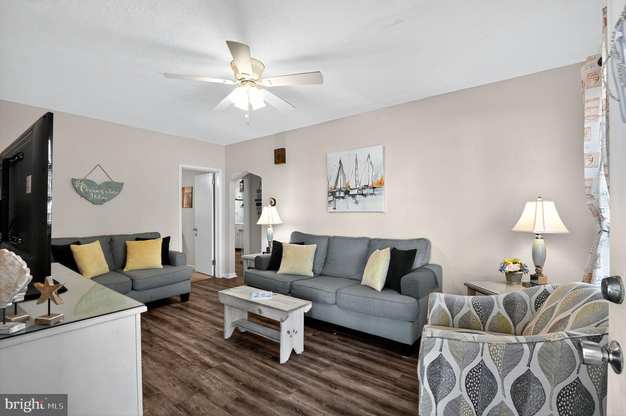 301 E LAVENDER ROAD 1 (A)
