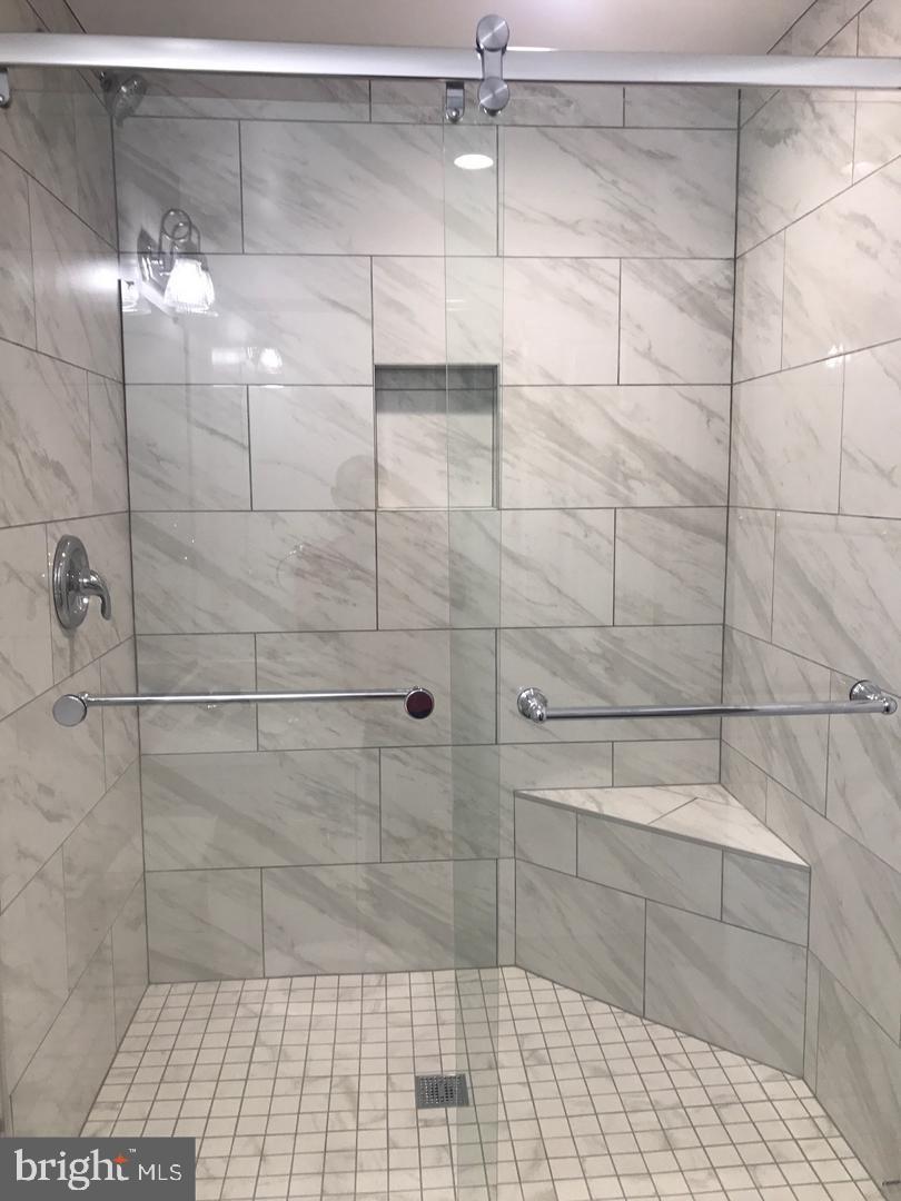 AUTUMN CHASE - Residential Lease