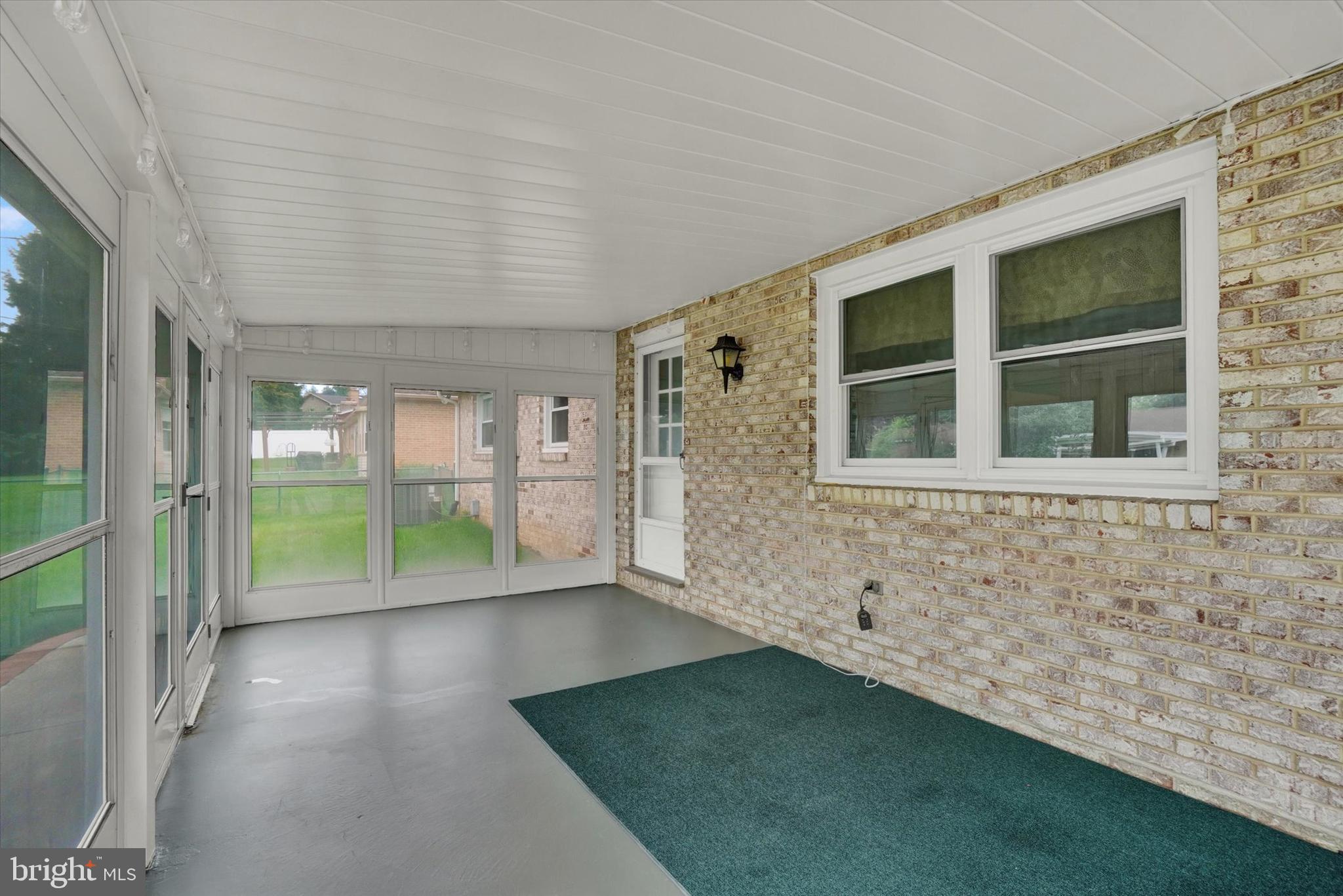 HAINES ACRES - Residential