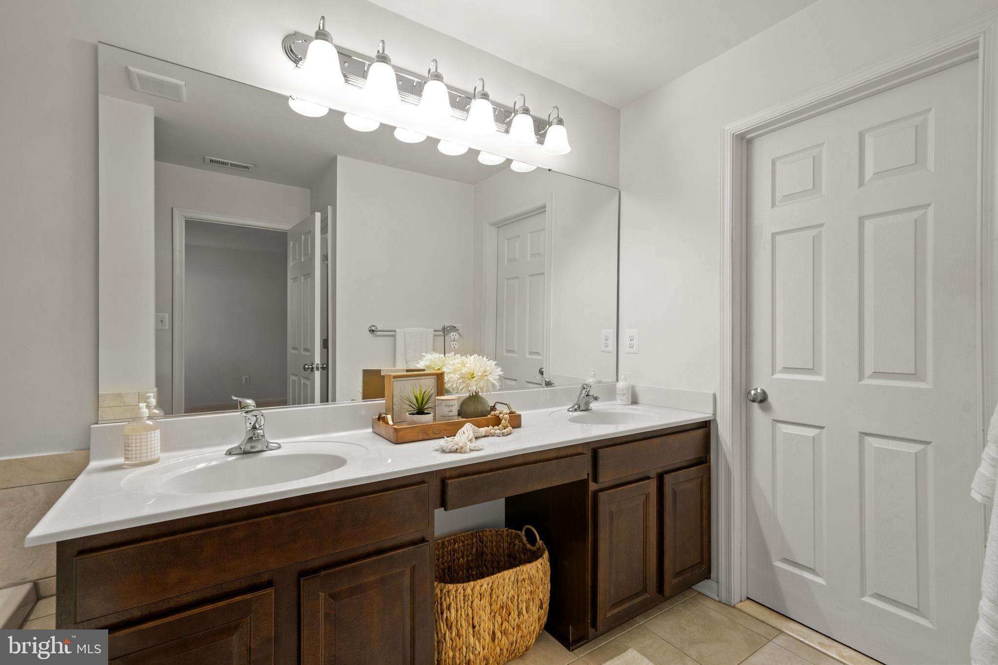 PRINCE FREDERICK CROSSING - Residential