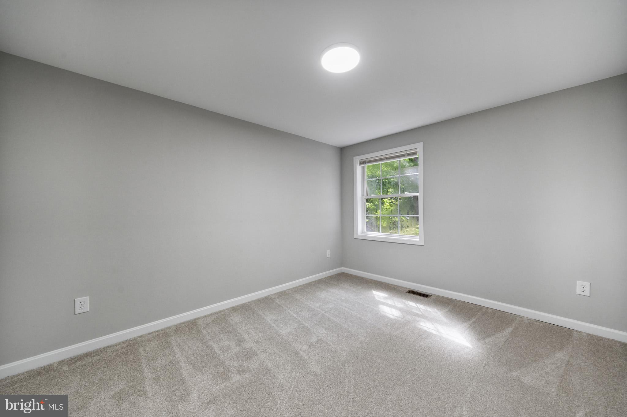 WHITE SANDS - Residential