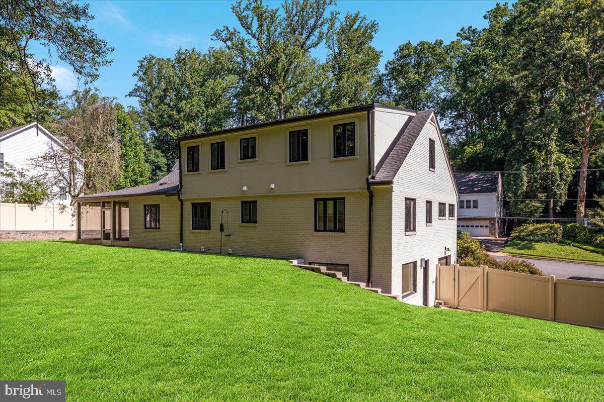 5124 37TH STREET N
