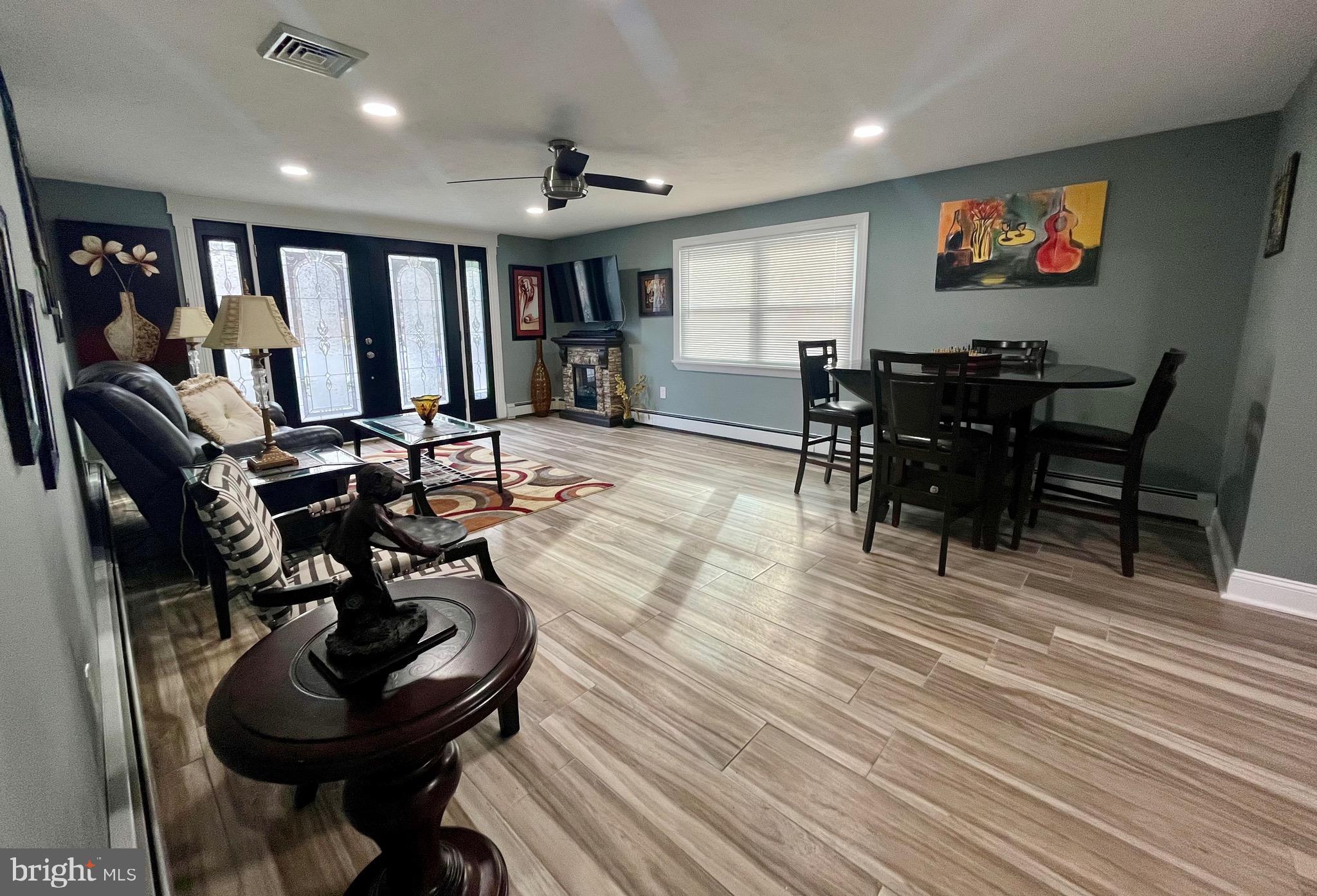 FOXCROFT - Residential