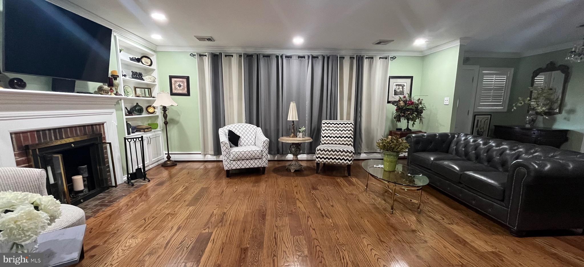 FOXCROFT - Residential