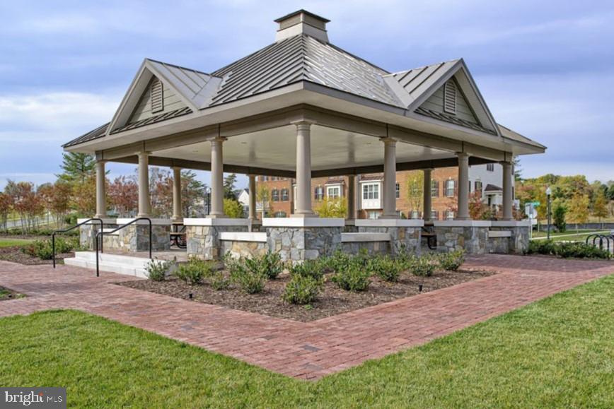 POPLAR RUN - Residential