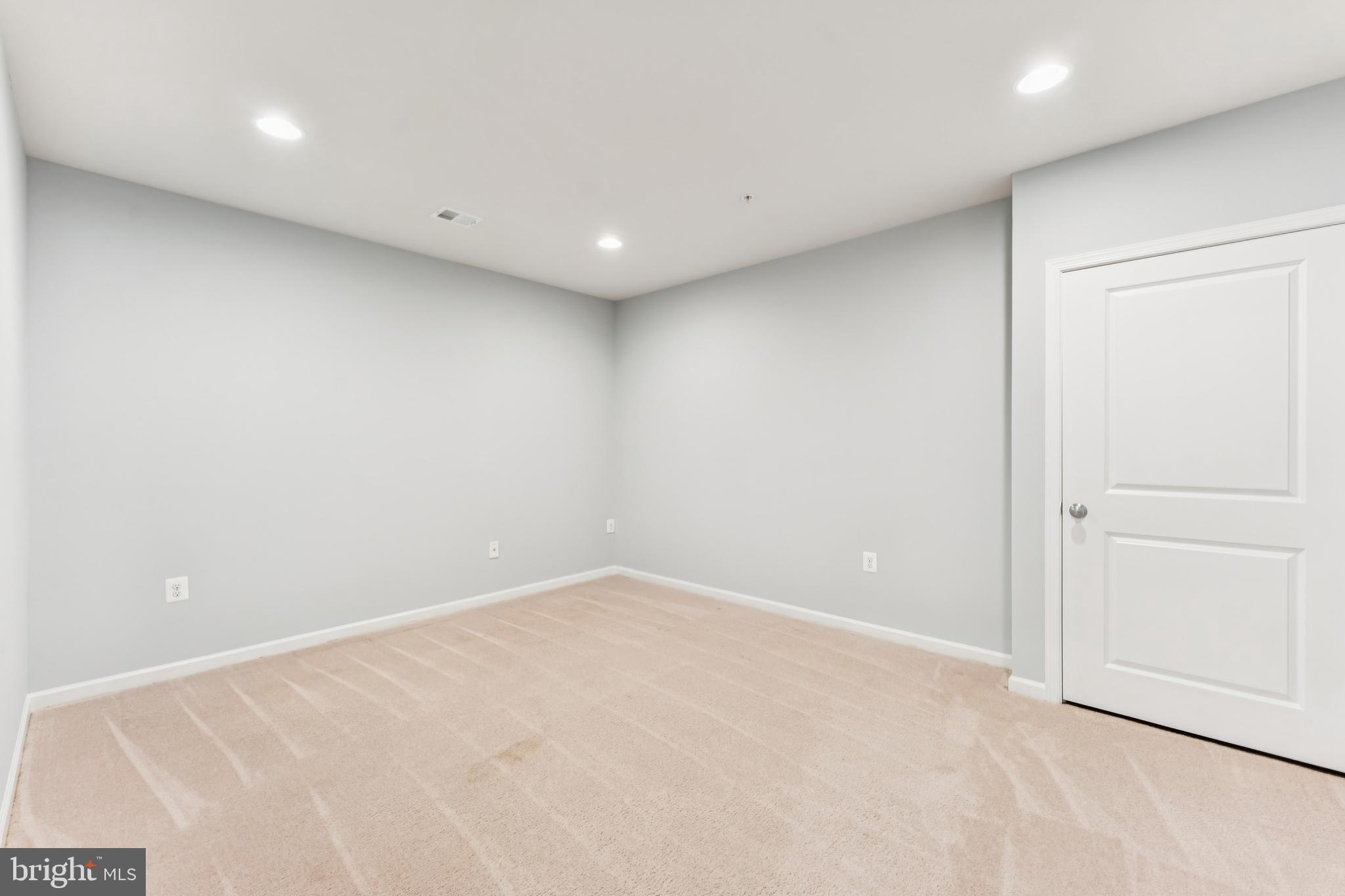 POPLAR RUN - Residential