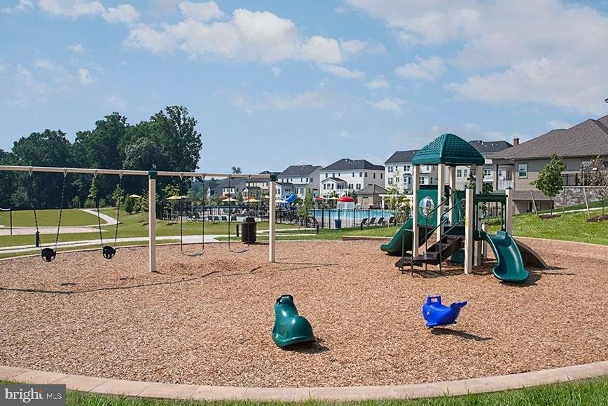 POPLAR RUN - Residential