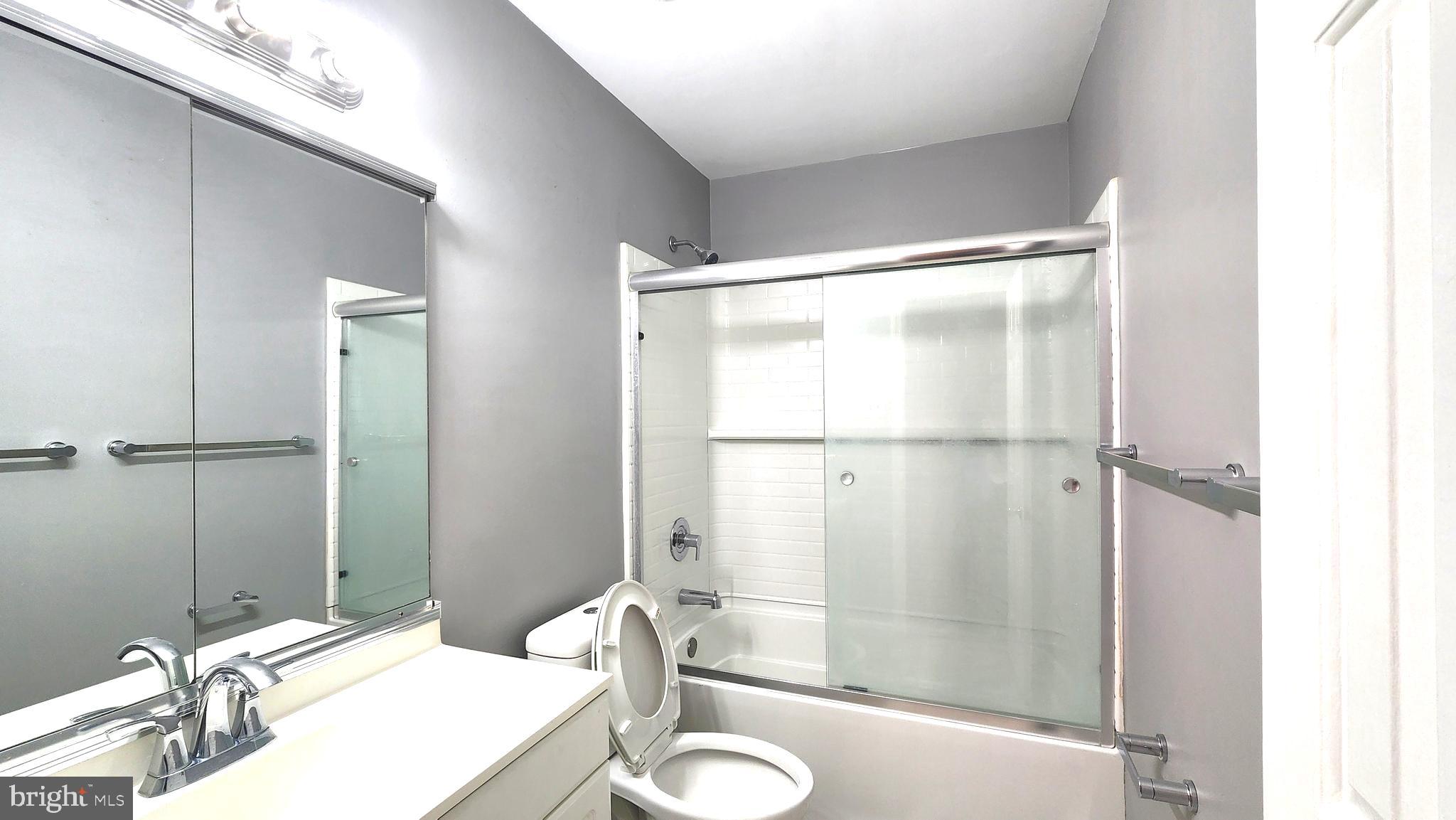 THE HAMLET - Residential Lease