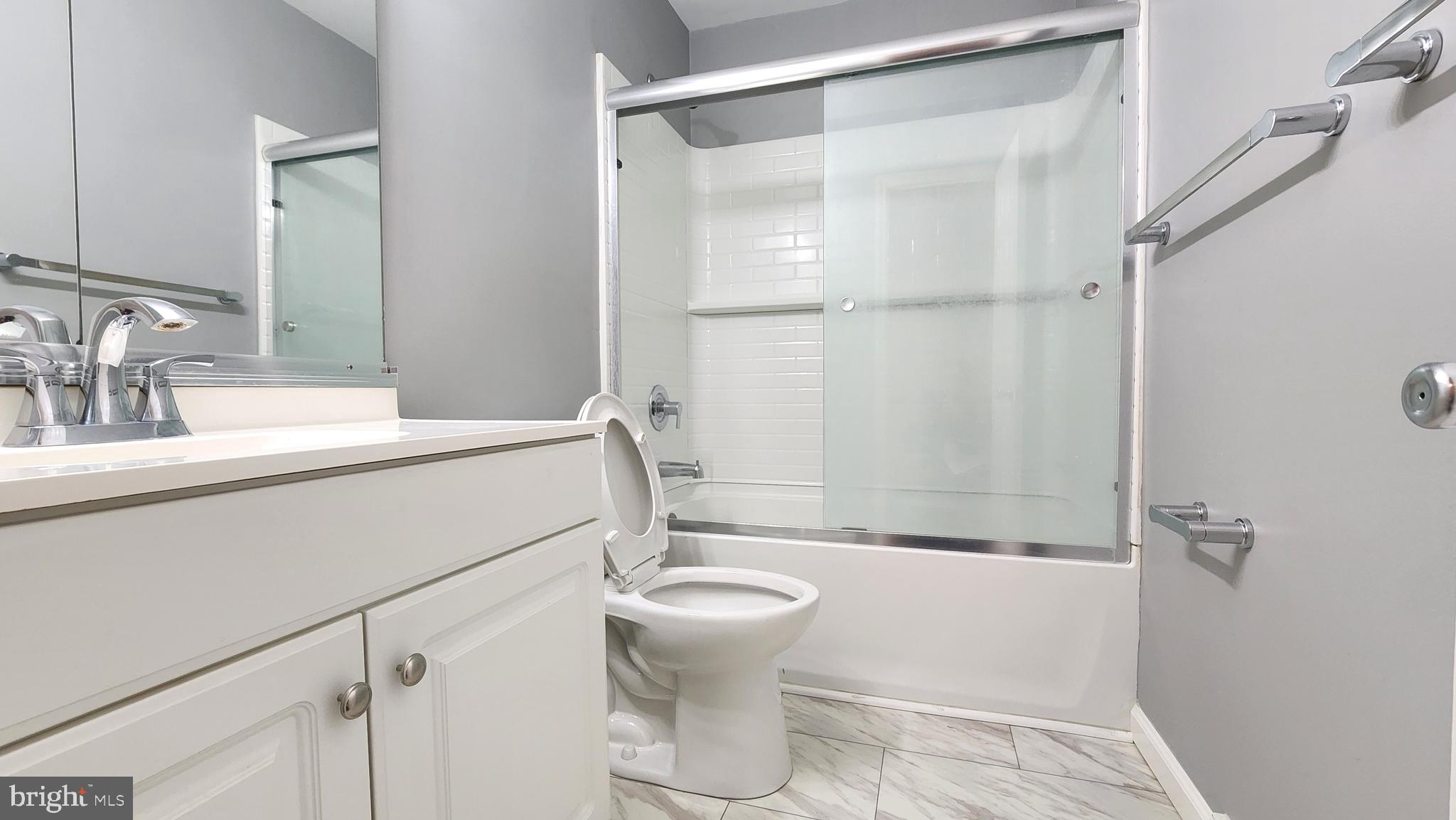 THE HAMLET - Residential Lease