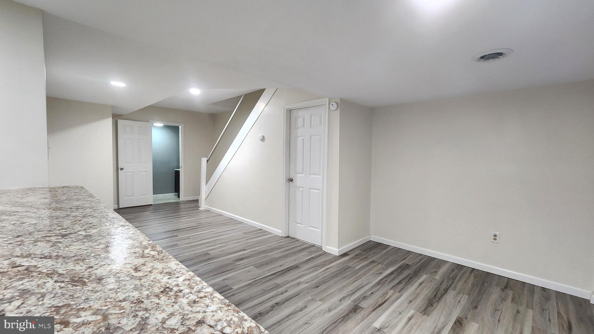 THE HAMLET - Residential Lease