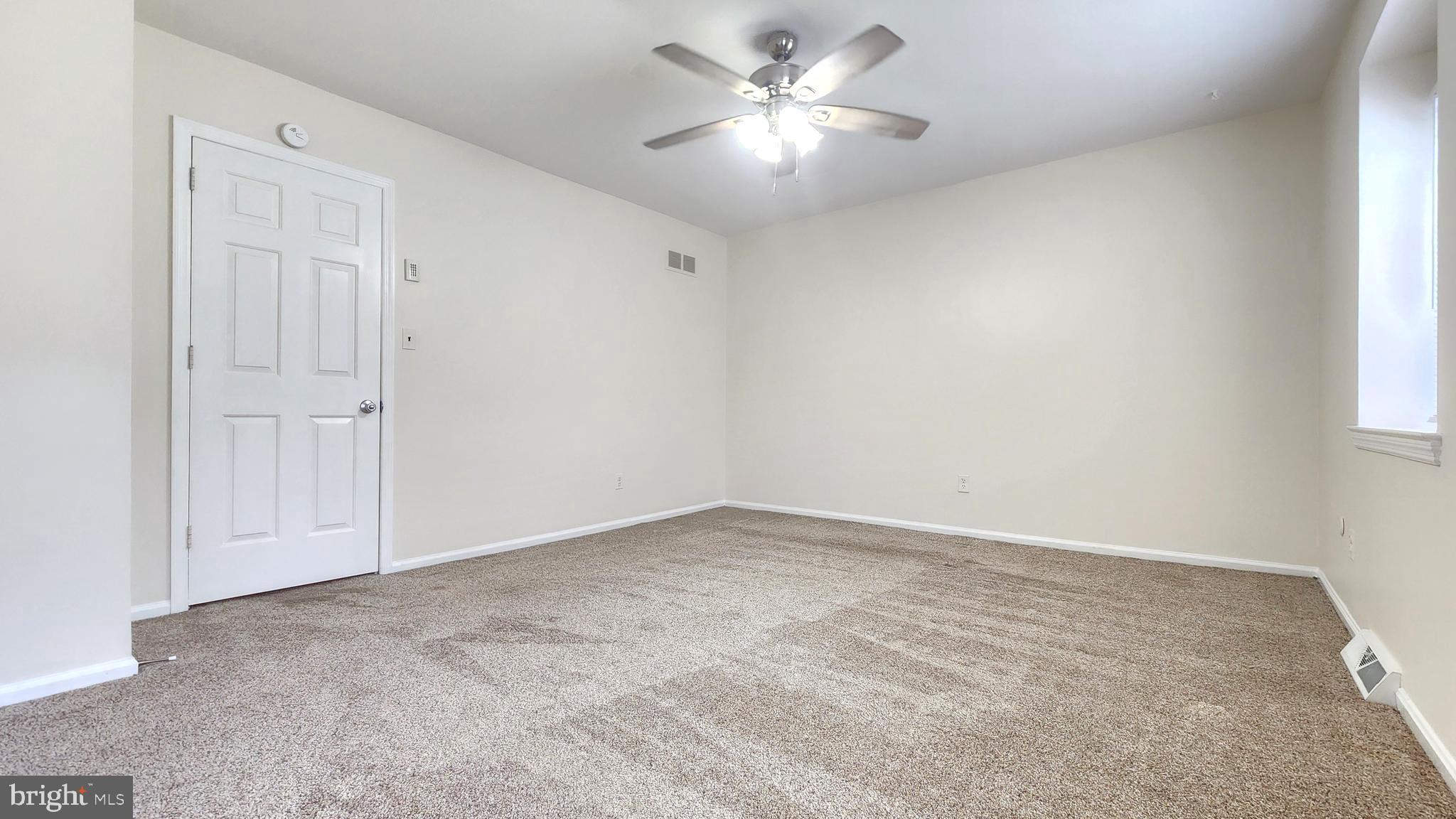 THE HAMLET - Residential Lease