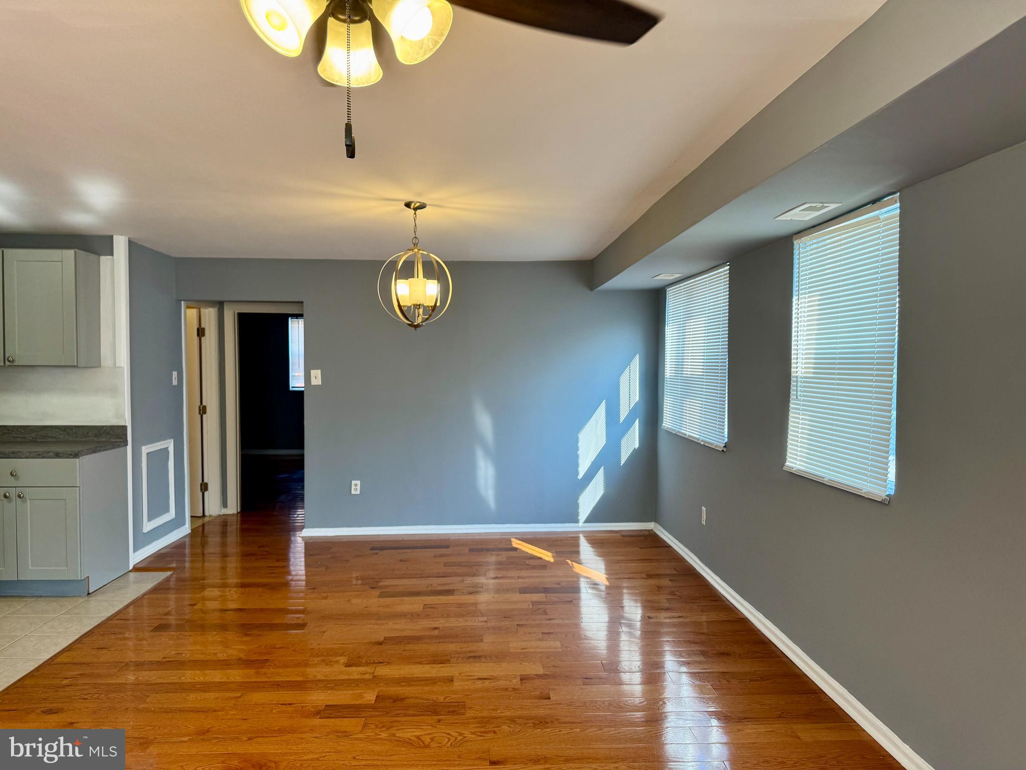 1323 E UPSAL STREET UNIT 1