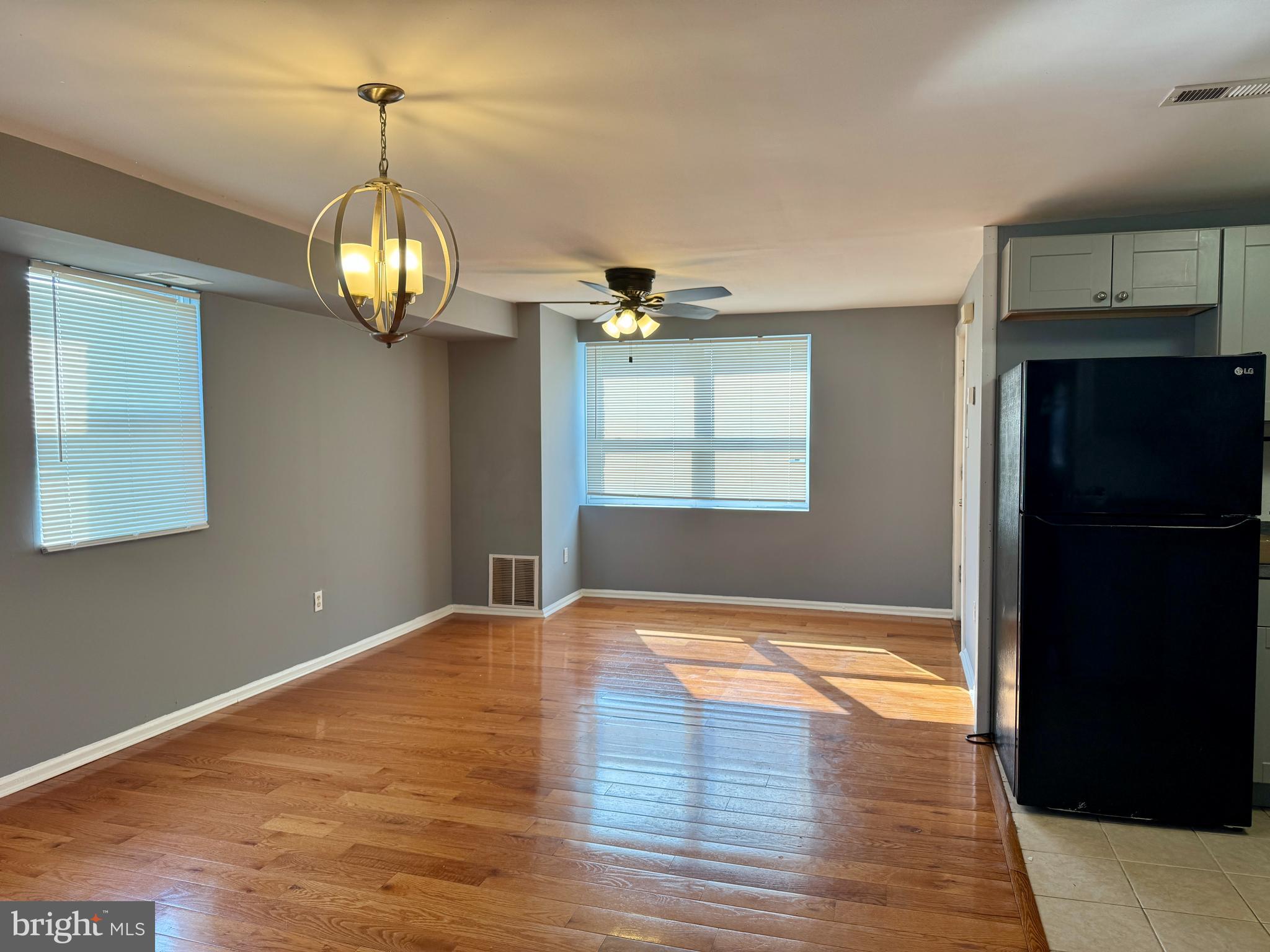 1323 E UPSAL STREET UNIT 1