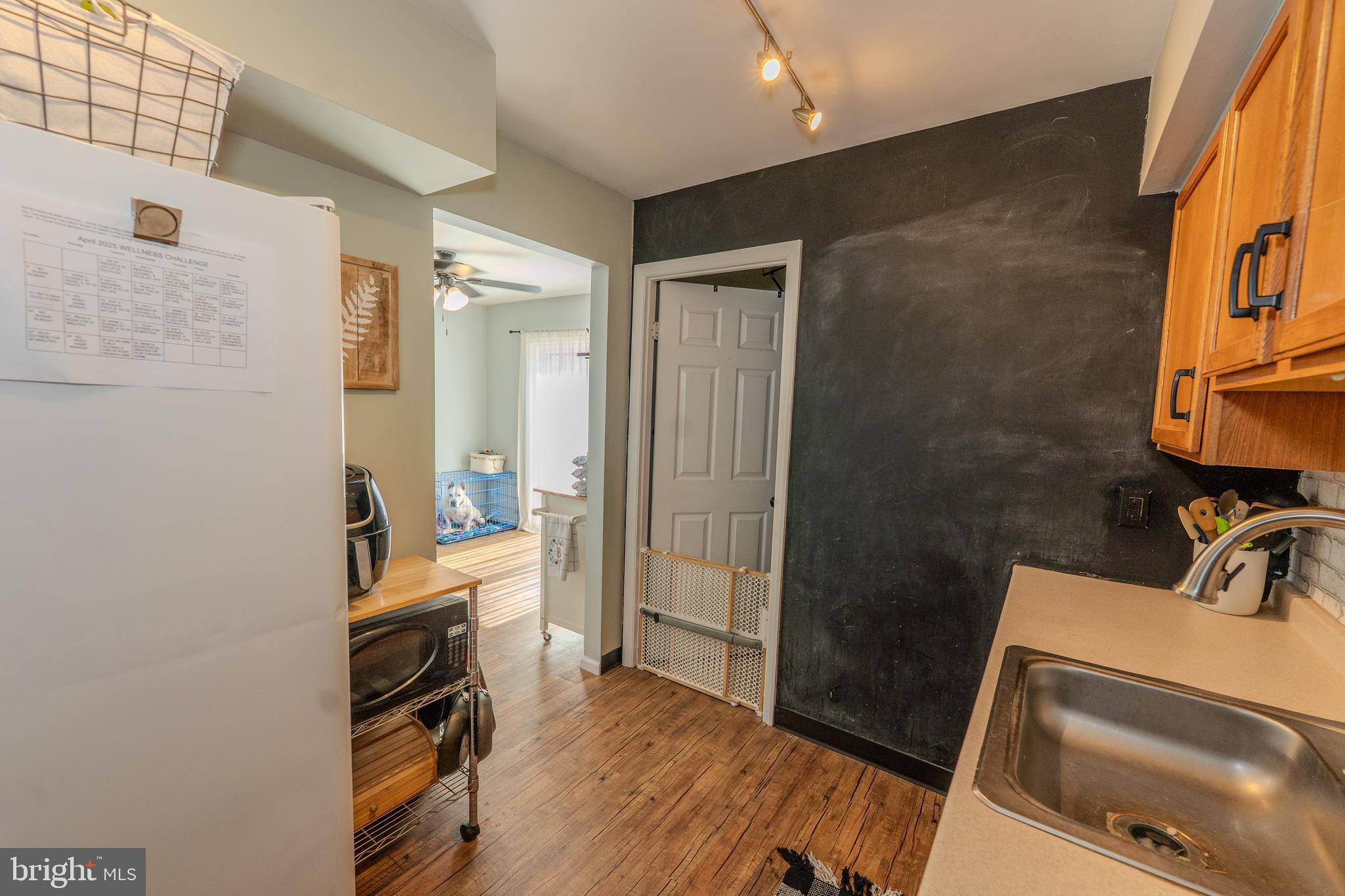 COLONIAL VIL - Residential