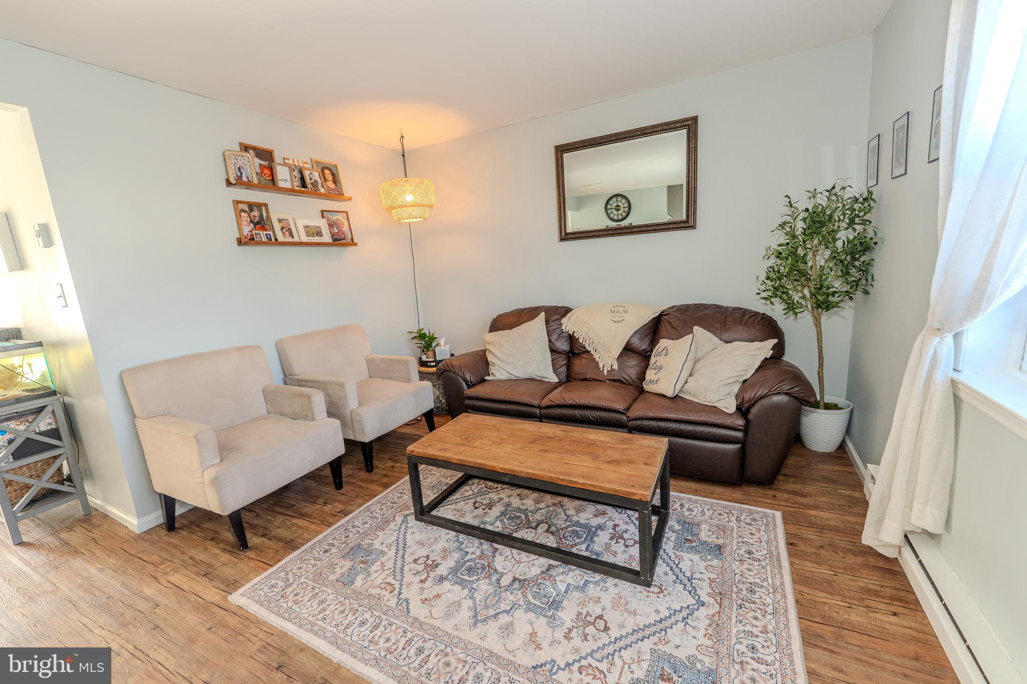 COLONIAL VIL - Residential