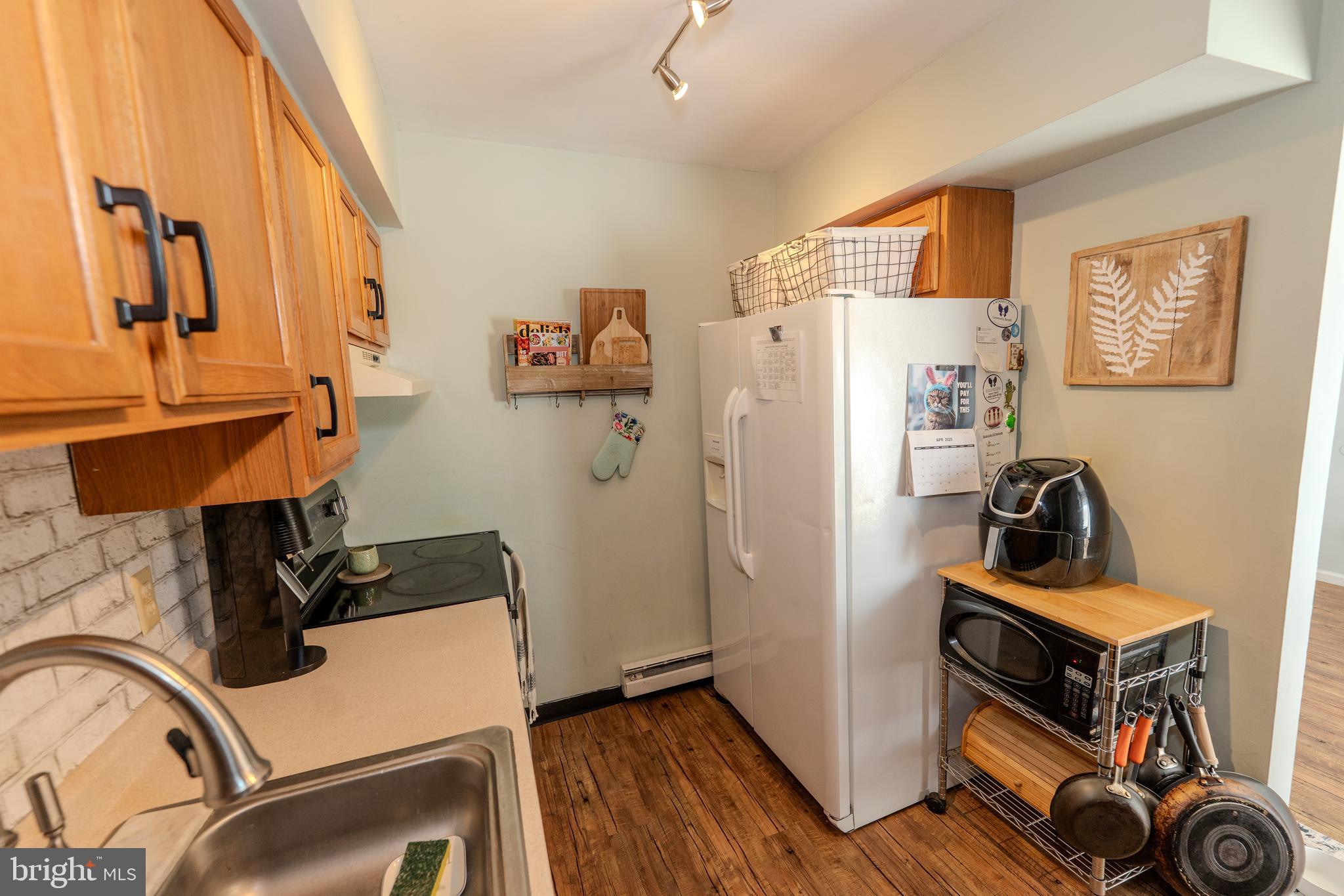 COLONIAL VIL - Residential