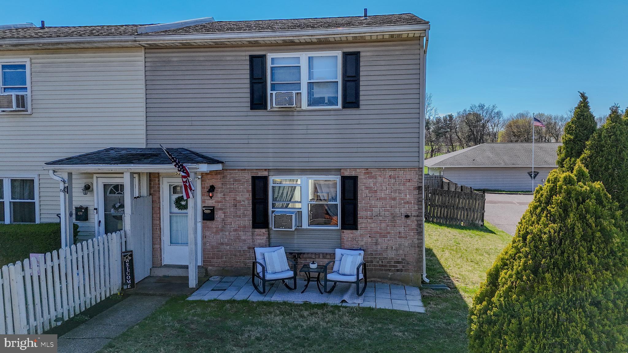 COLONIAL VIL - Residential