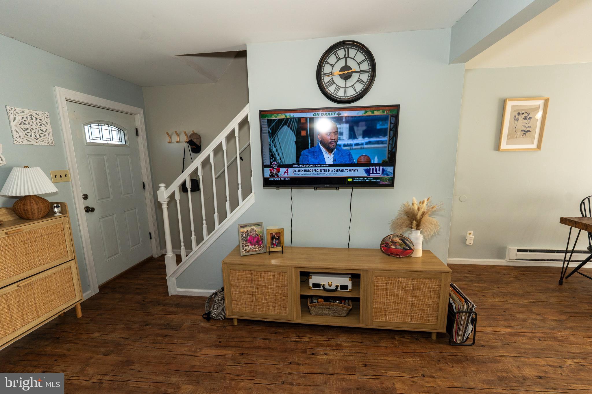 COLONIAL VIL - Residential