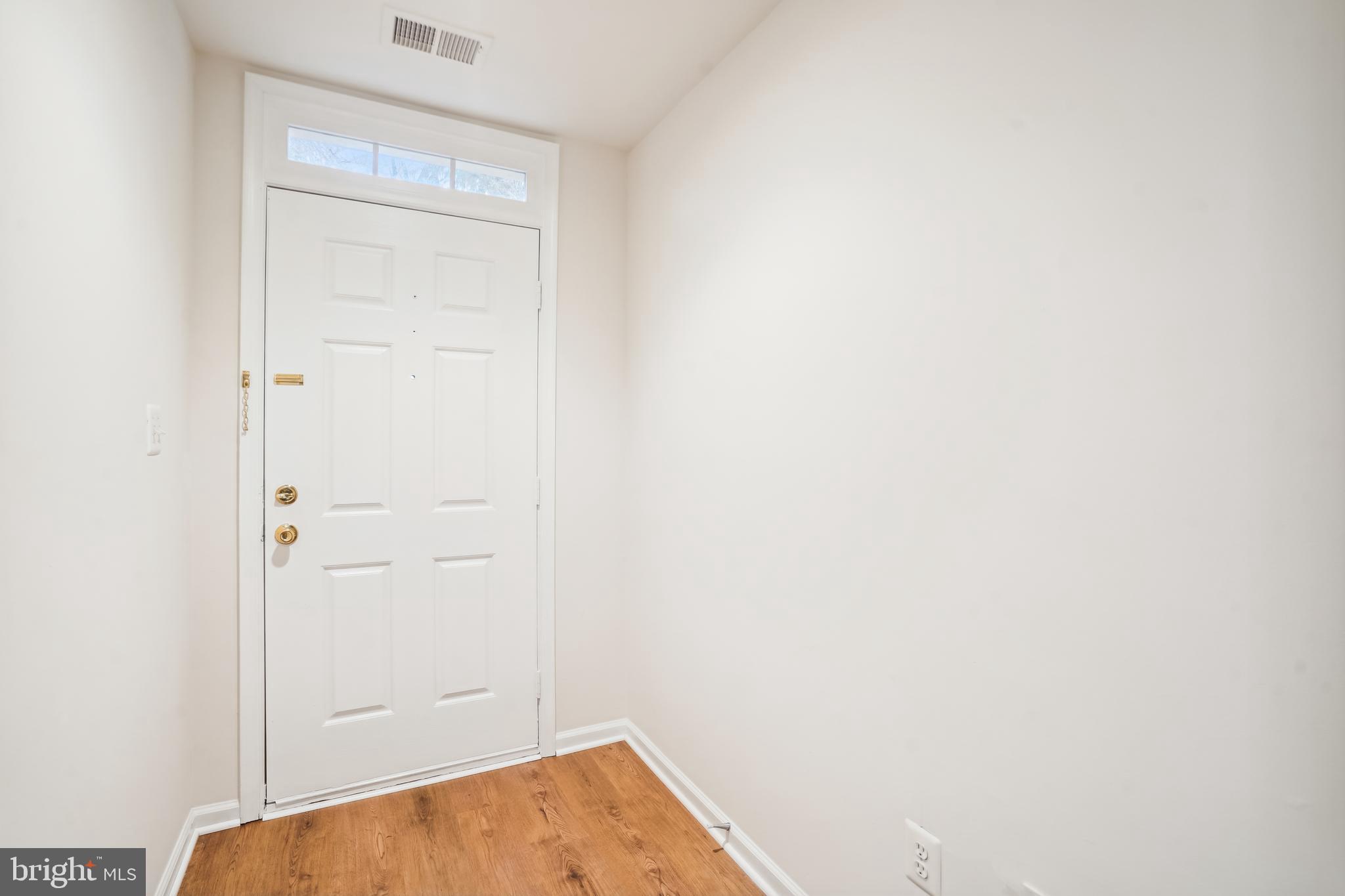 TYSONS VILLAGE - Residential