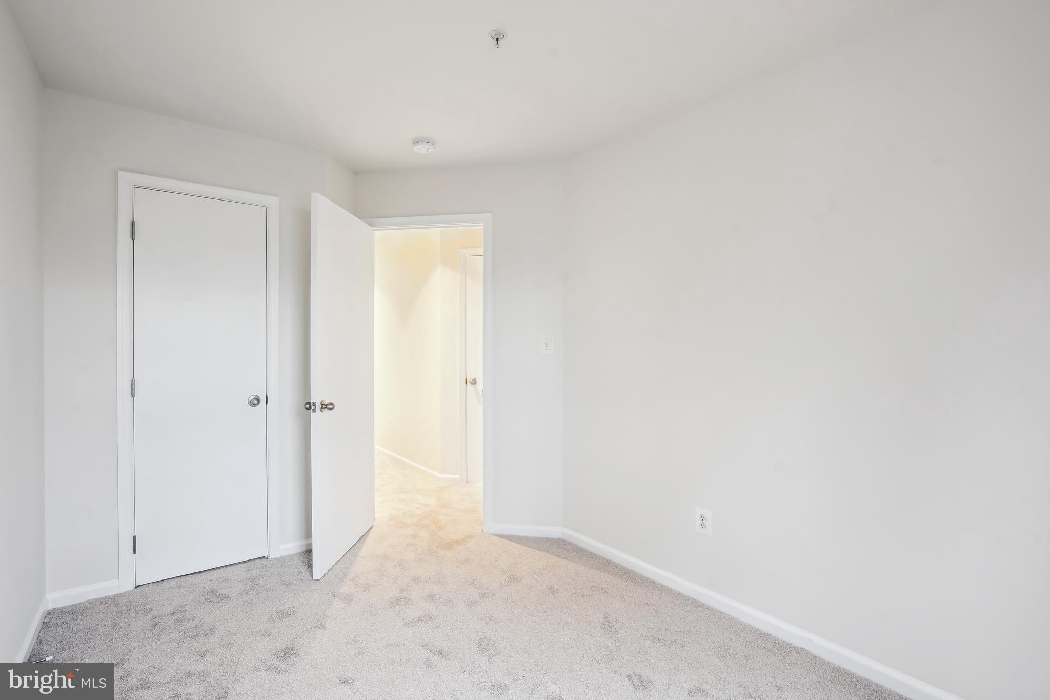 TYSONS VILLAGE - Residential