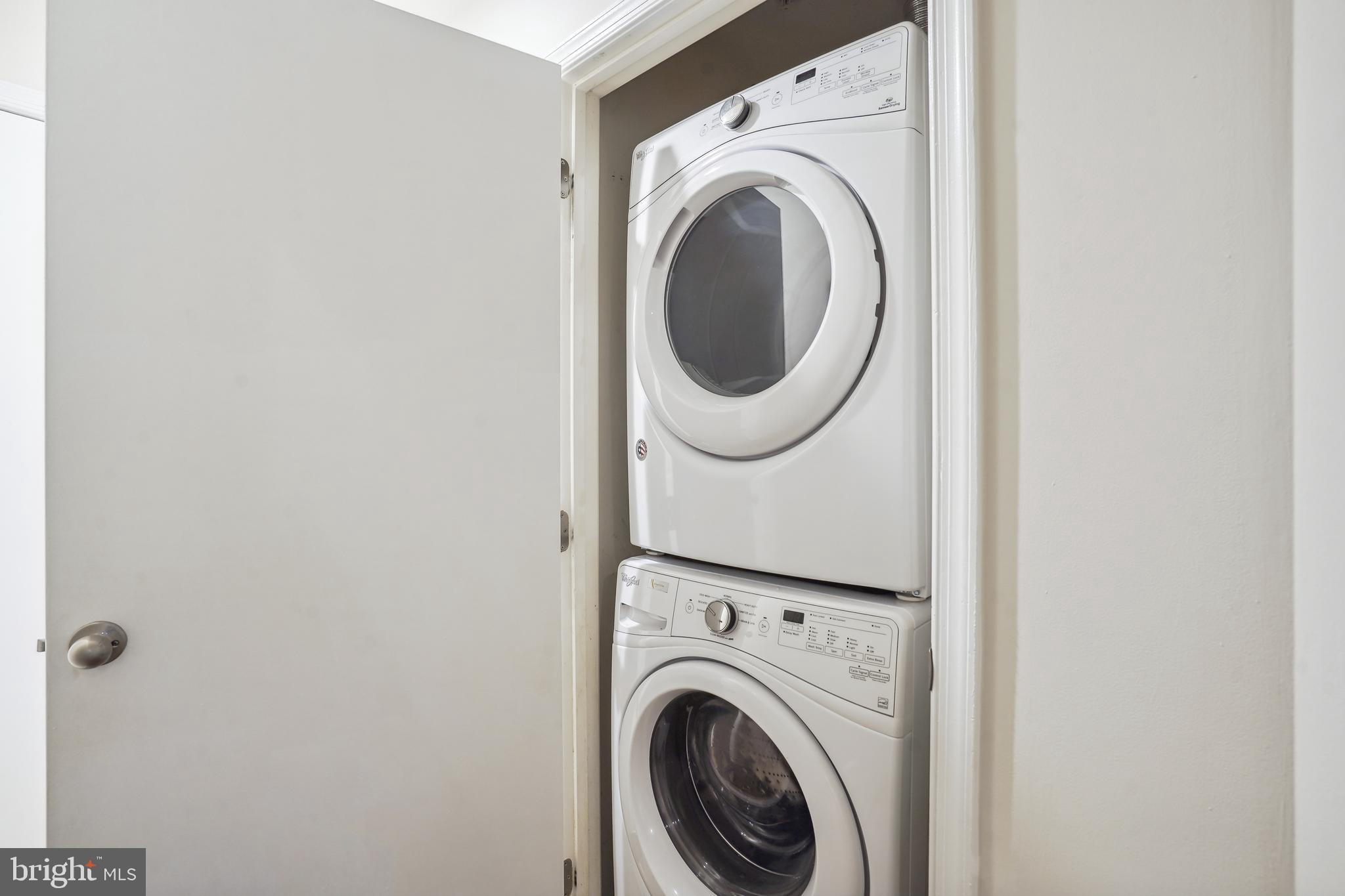 TYSONS VILLAGE - Residential